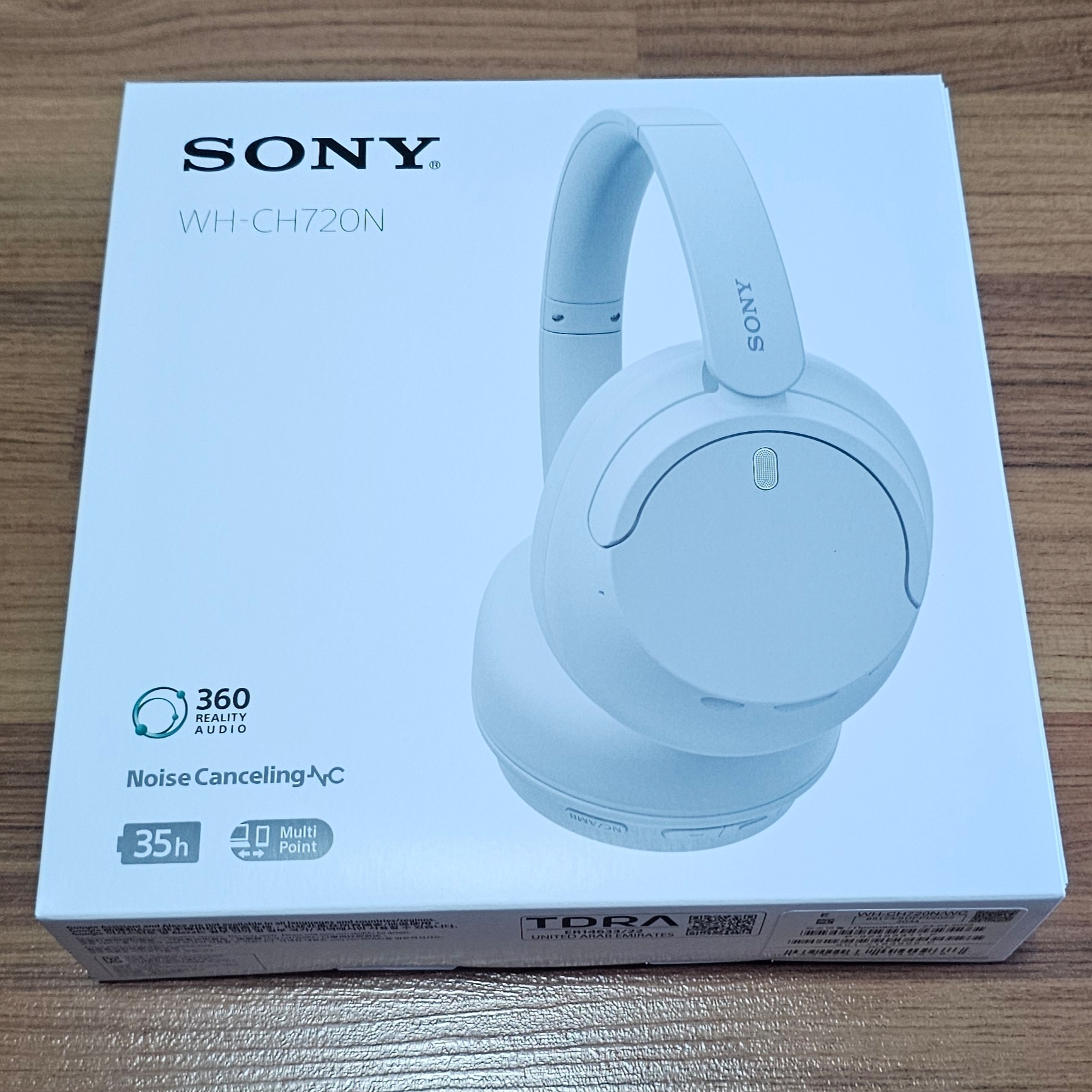 Sony WH-CH720N White (Sony Korea Ver.) 착용 스타일 - 2
