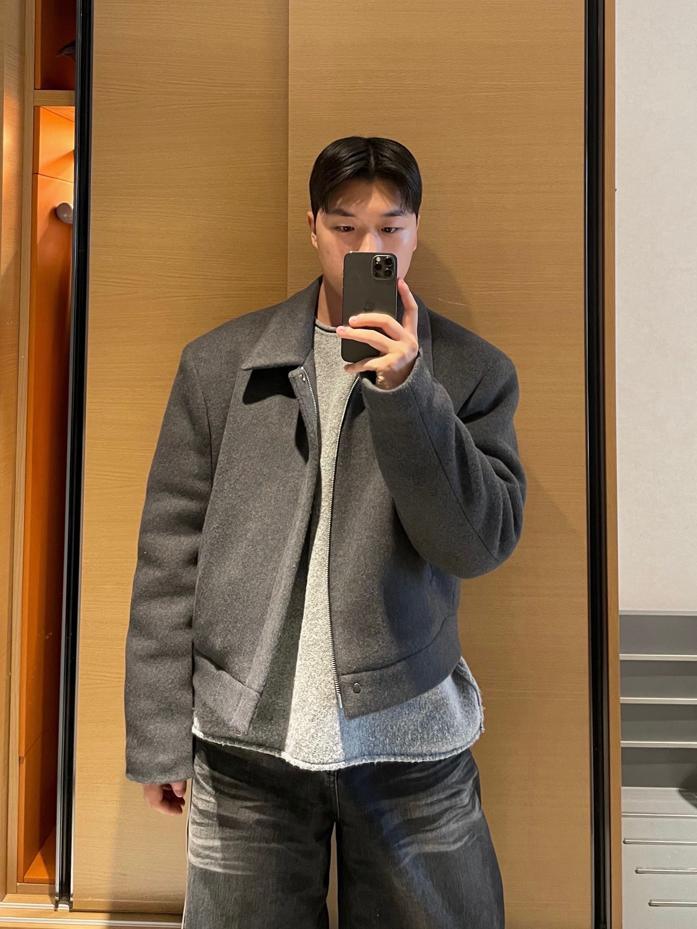 Nonnod Wool Cropped Jacket Grey Asphalt 착용 스타일 - 2