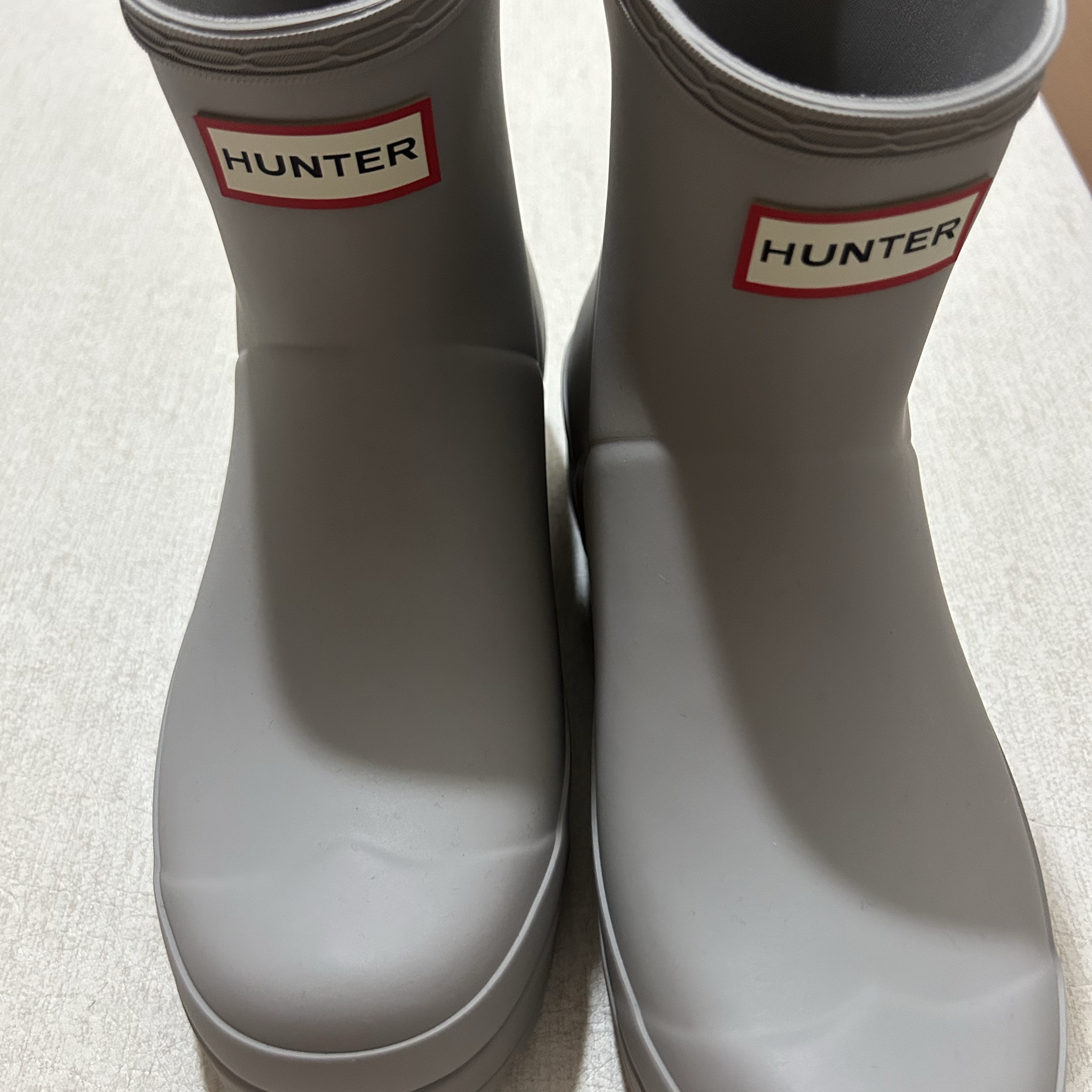 (W) Hunter Play Short Rain Boots Zinc Grey 착용 스타일