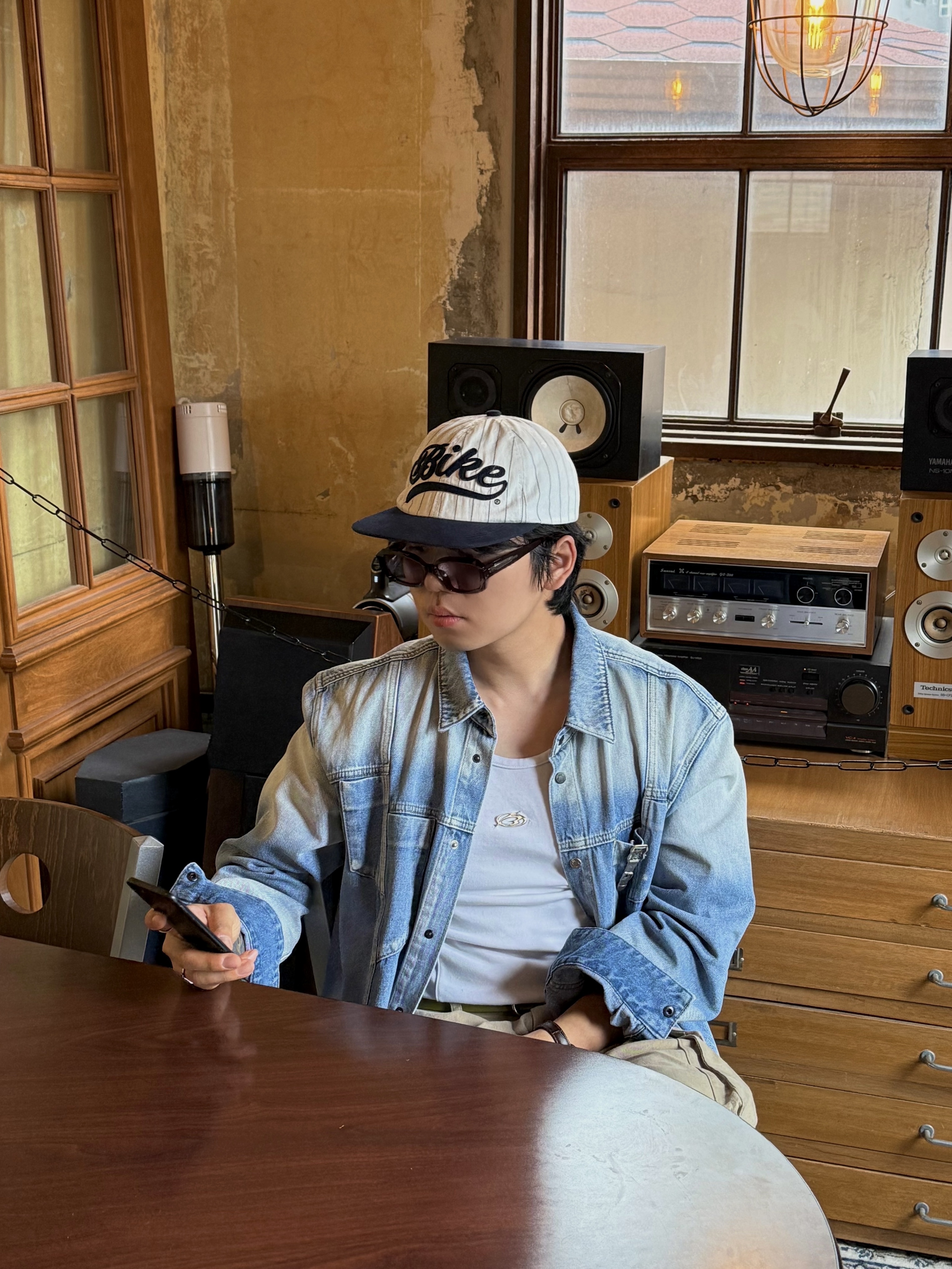 Nike x Jacquemus Air Humara LX Ale Brown and Gold, TOWTOW.ARCHIVE Timeless Twist Wristlet V3_Black&Silver 착용 스타일 - 3