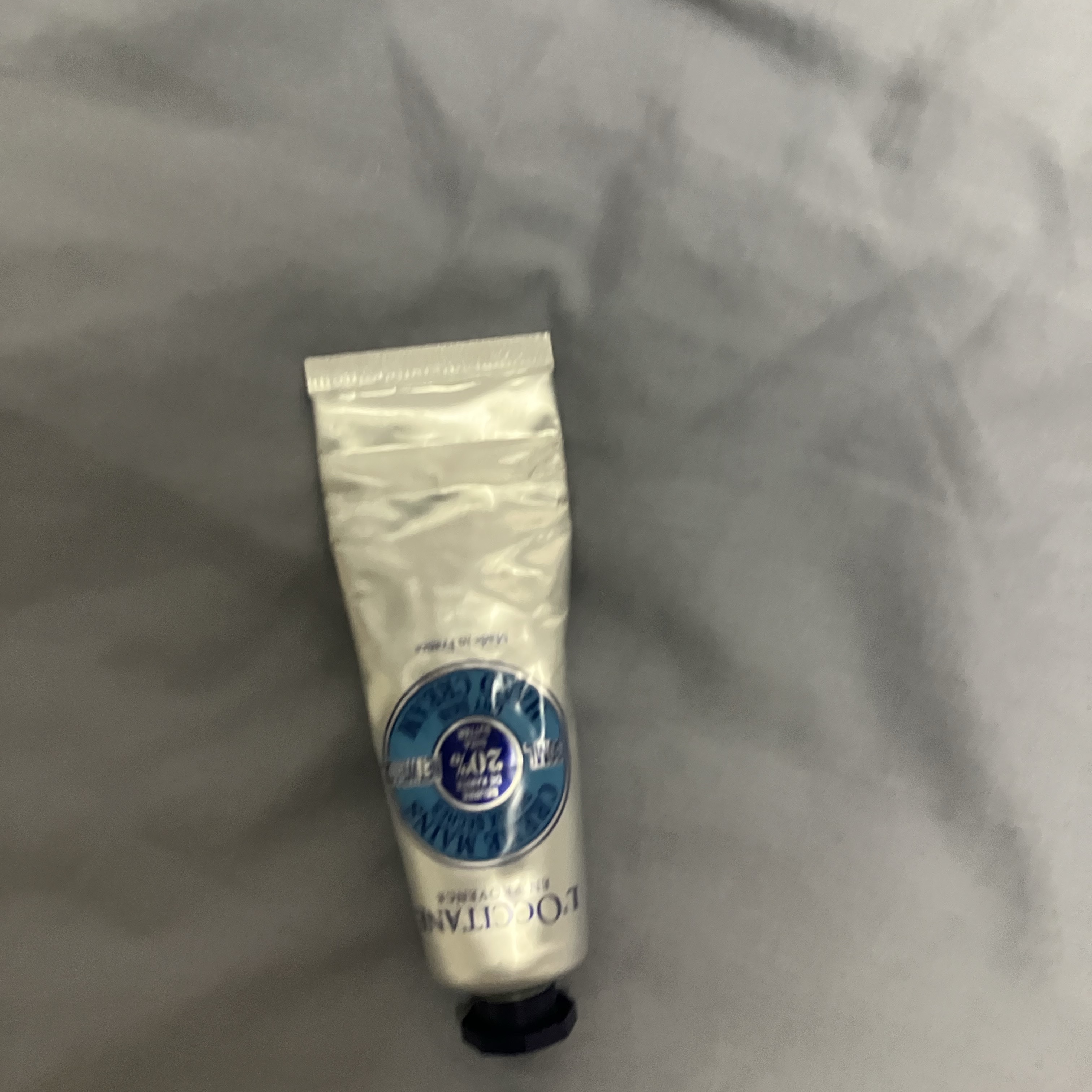 L'Occitane Shea Butter Dry Skin Hand Cream 150ml 착용 스타일