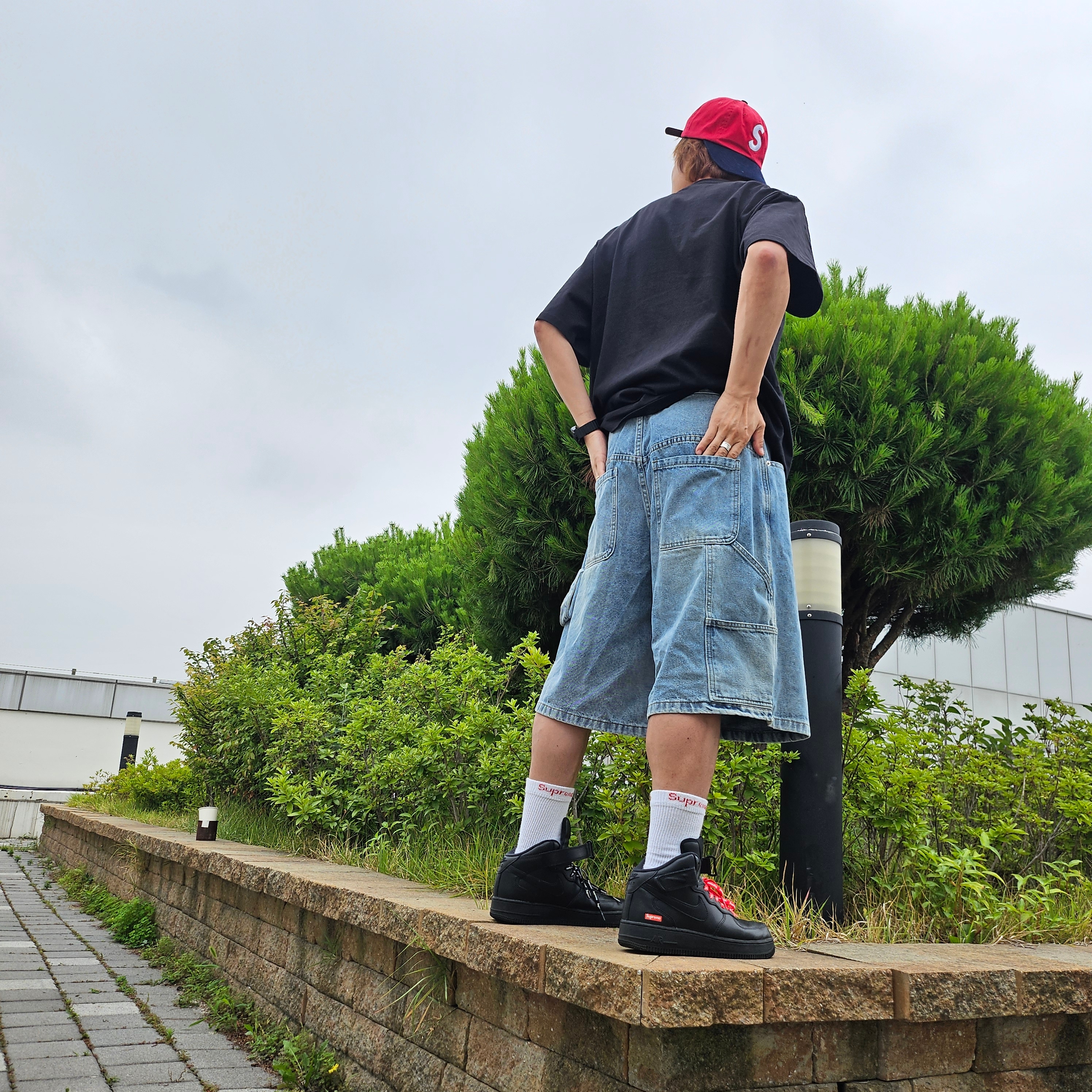 Supreme 2-Tone S Logo 6-Panel Red - 24SS, Nike x Supreme Air Force 1 Mid Black 착용 스타일 - 3