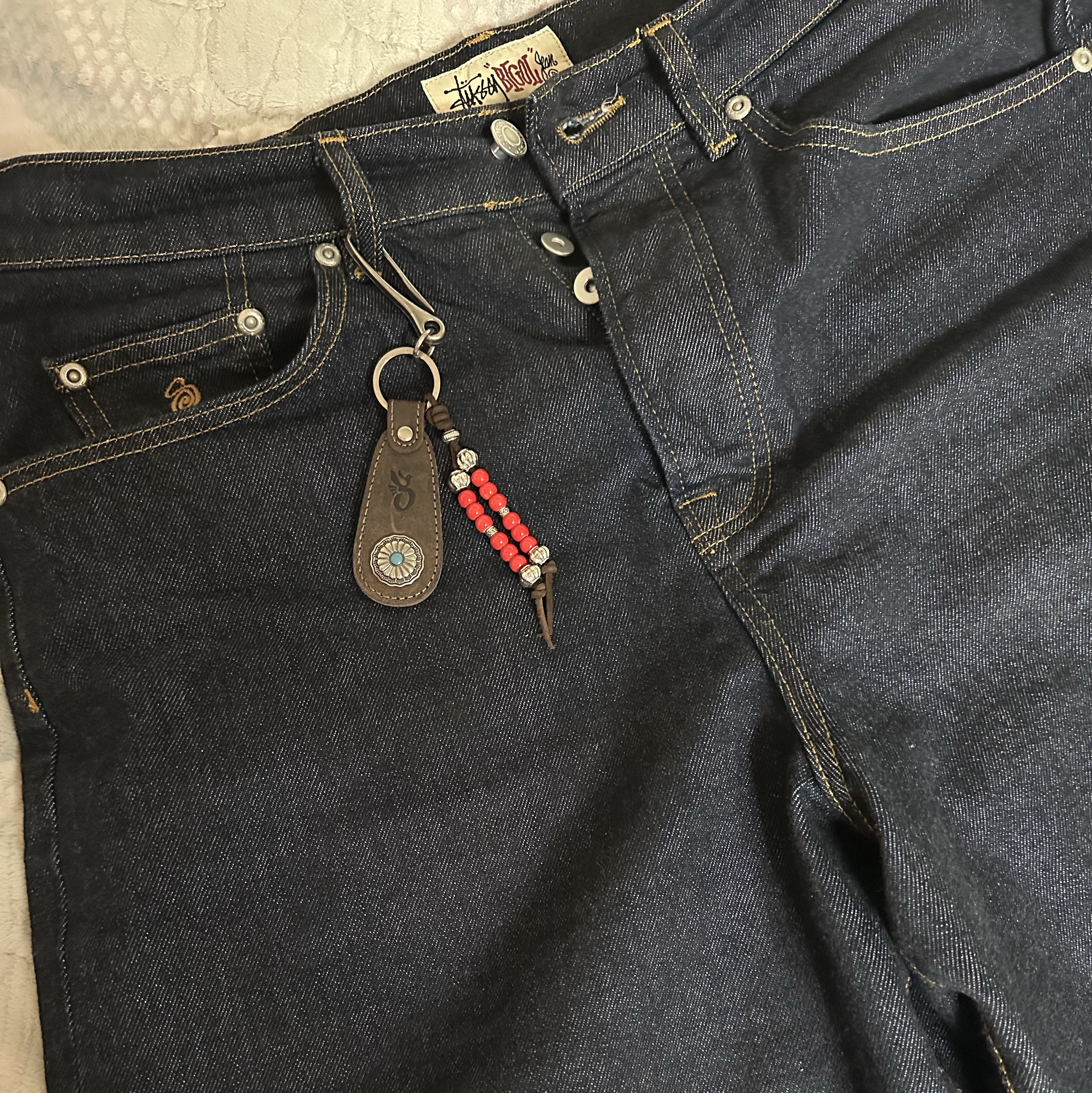 Stussy Denim Big OL' Shorts Rinsed Indigo 착용 스타일
