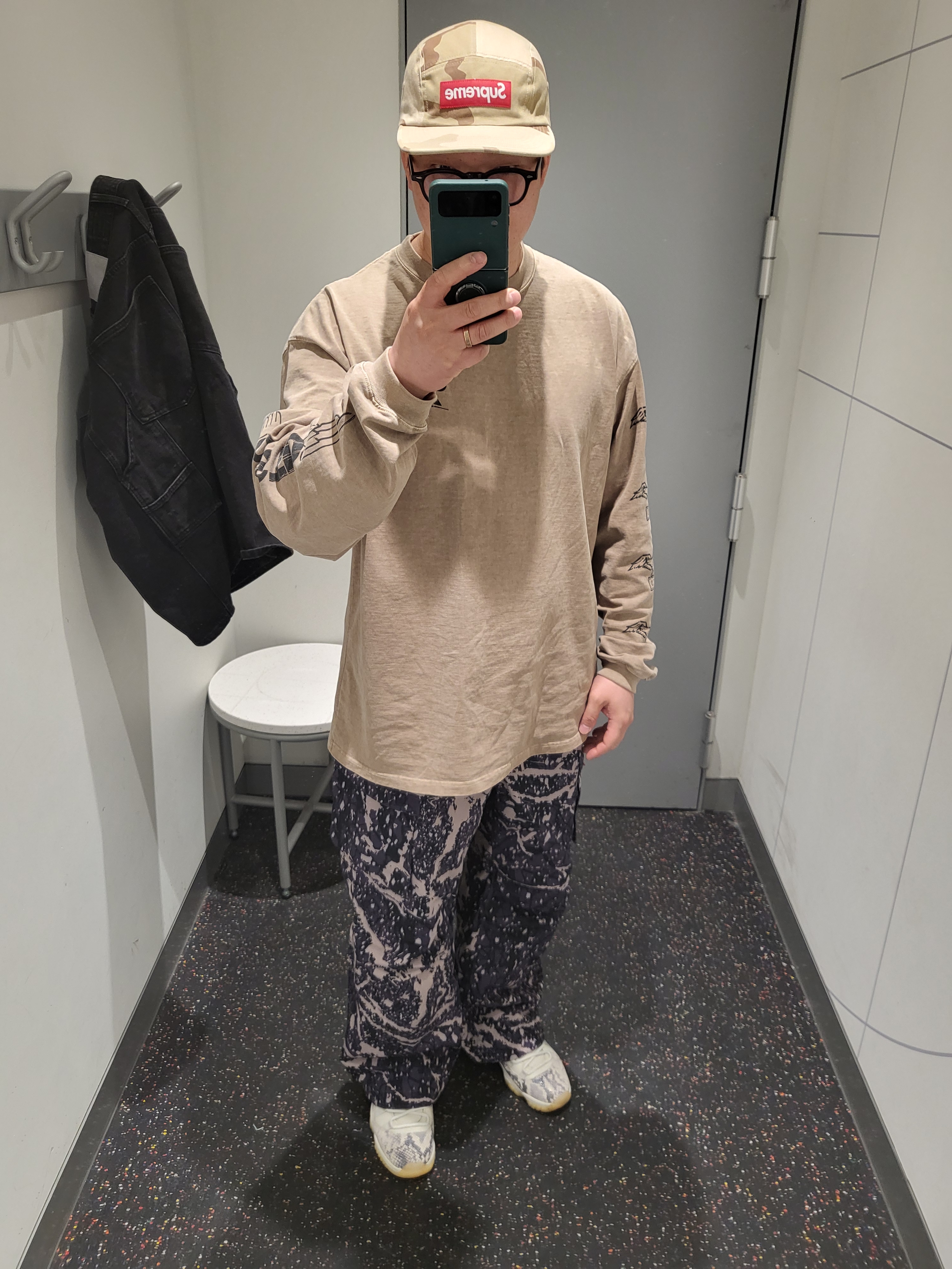 Supreme Washed Chino Twill Camp Cap Desert Camo - 24SS, Nike ACG Chenna Vortex Storm-Fit Pants Dark Raisin Anthracite - Asia 착용 스타일