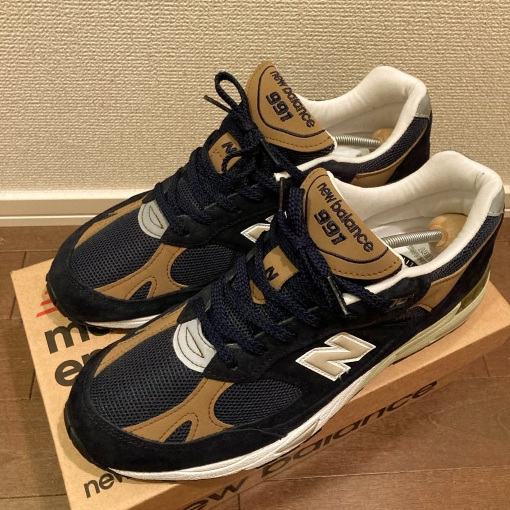 New Balance 991 Made in UK Navy Tan 착용 스타일
