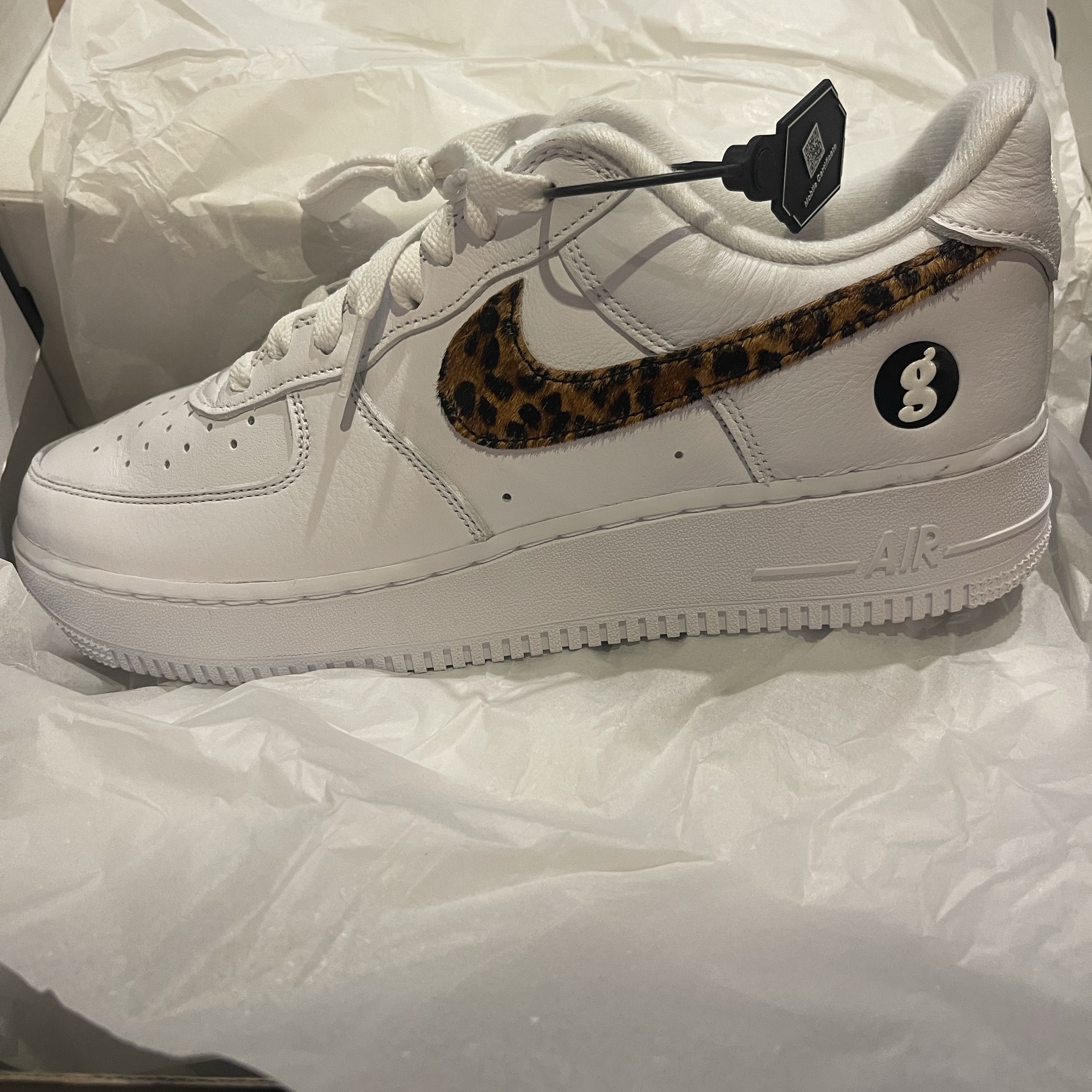 Nike x Supreme x GOODENOUGH Air Force 1 Low White - 25SS 착용 스타일