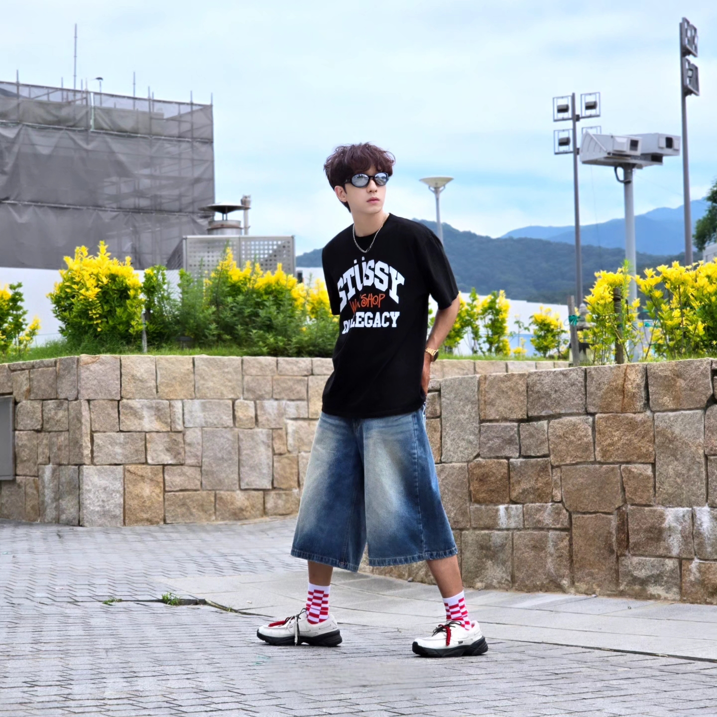 Stussy x Our Legacy Work Shop Pigment Dyed Collegiate T-Shirt Black, Samsung Galaxy Watch6 44mm LTE Silver (Korean Ver.) 착용 스타일 - 6