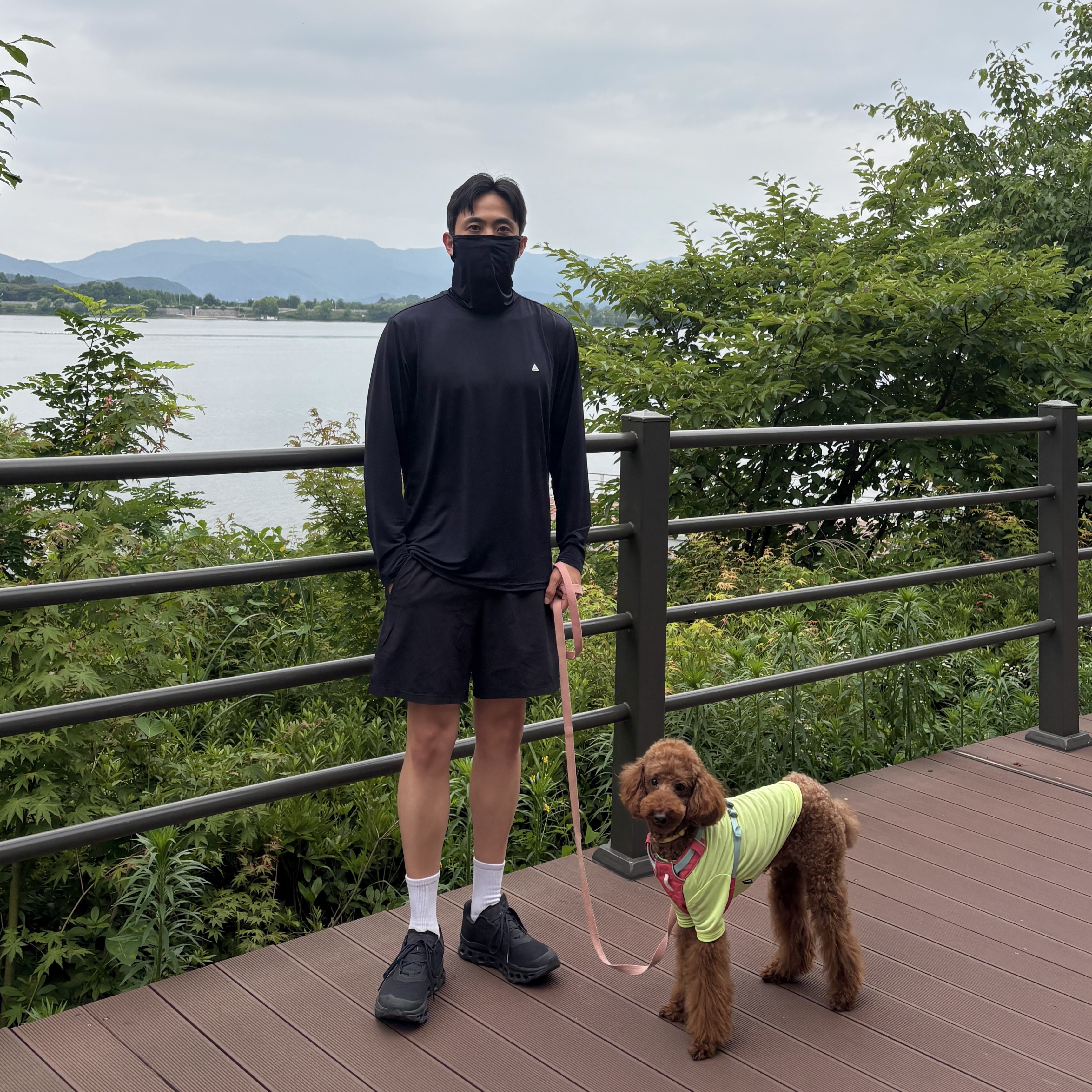 Lululemon Pace Breaker Linerless Shorts 7 Inch Black, On Running Cloudmonster Void Black 착용 스타일 - 2