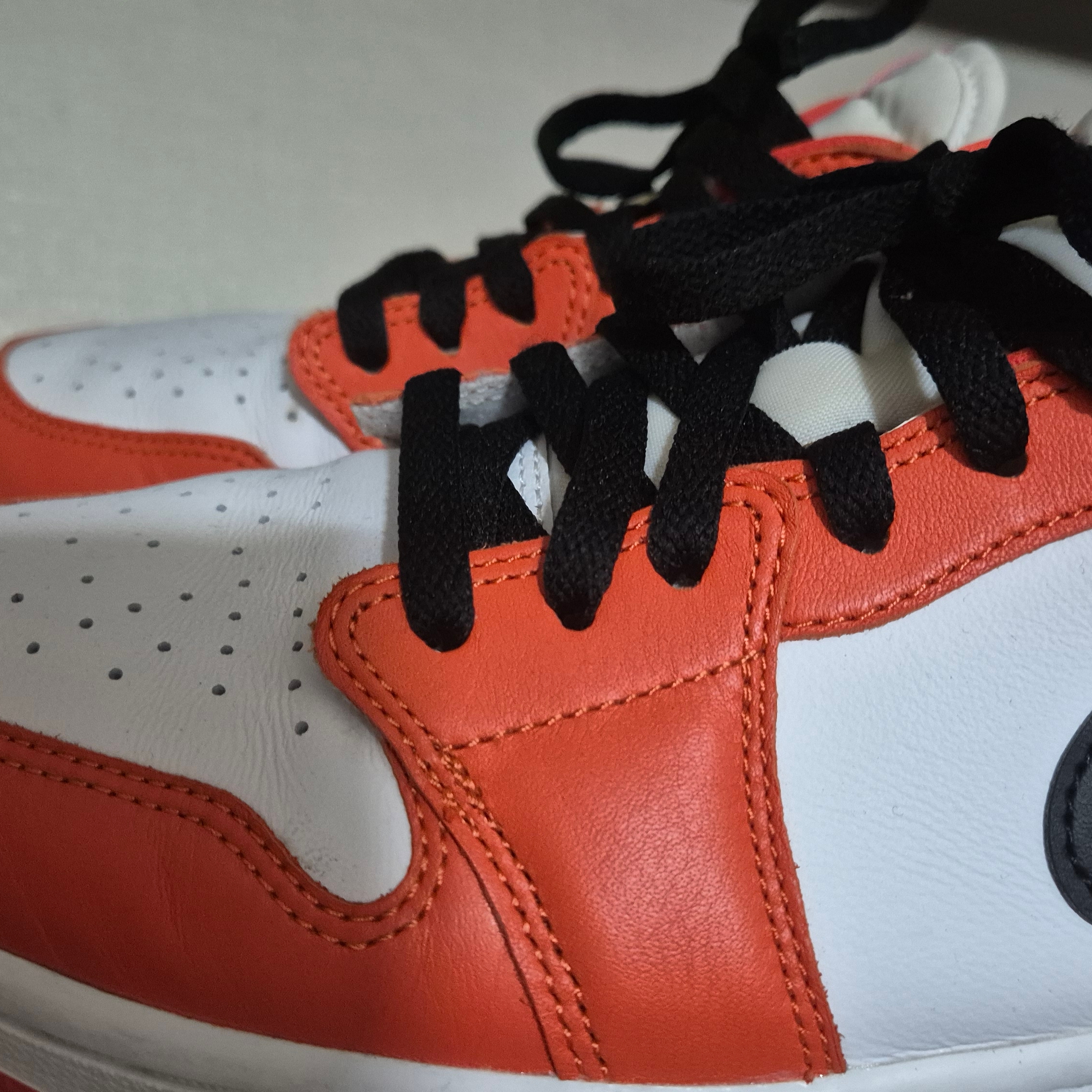 Jordan 1 Low OG Starfish 착용 스타일