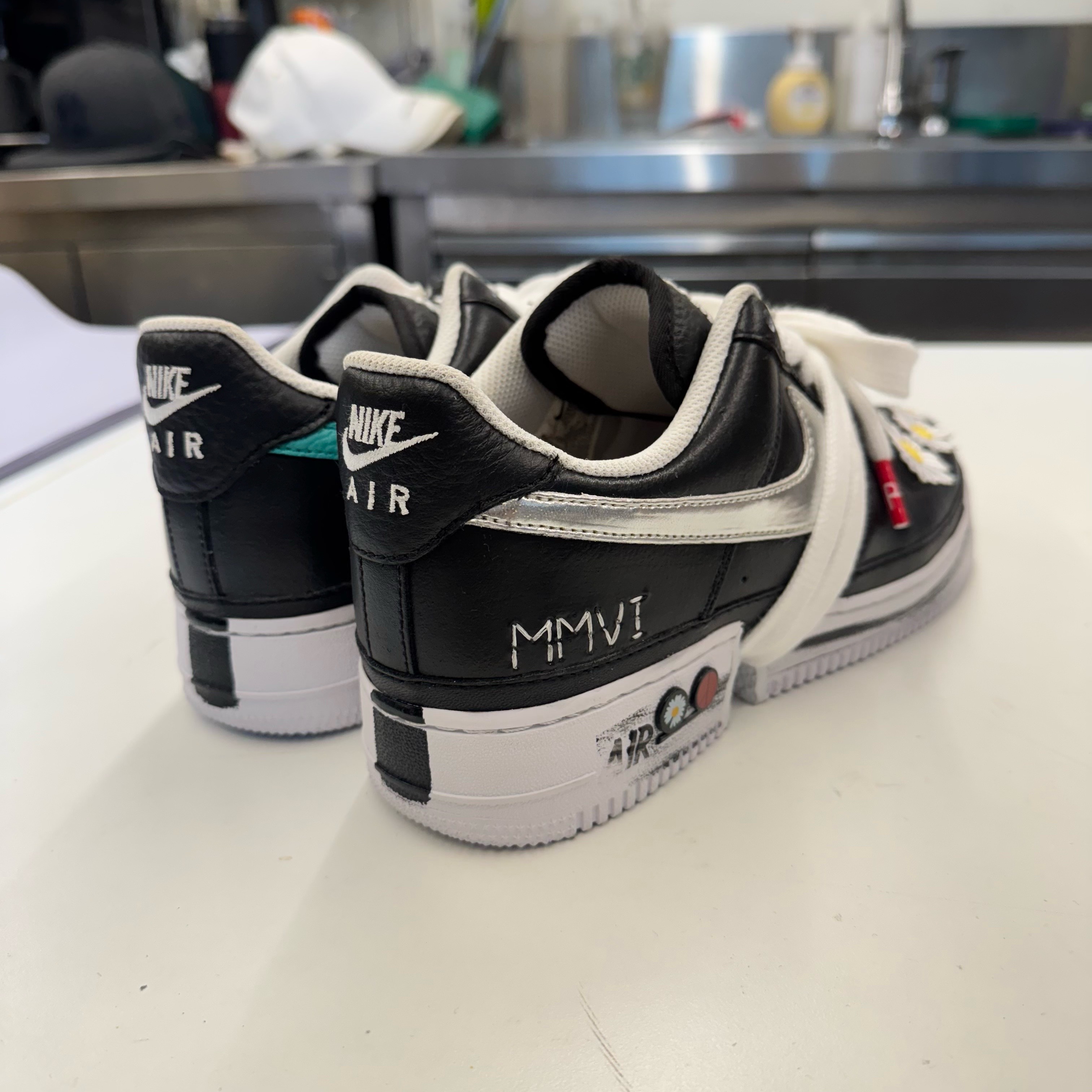 Nike x Peaceminusone Air Force 1 Low Para-Noise 3.0 Black and Multicolor 착용 스타일 - 5