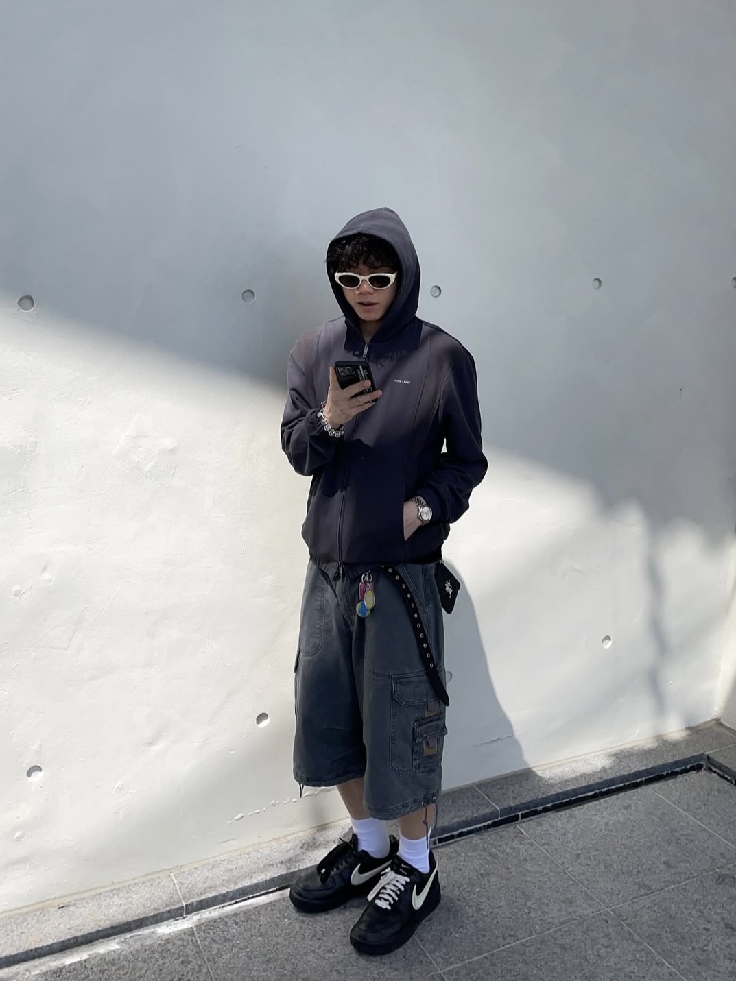 Nike x Ambush Air Force 1 Low SP Black, ALEXII Dino Keyring 착용 스타일