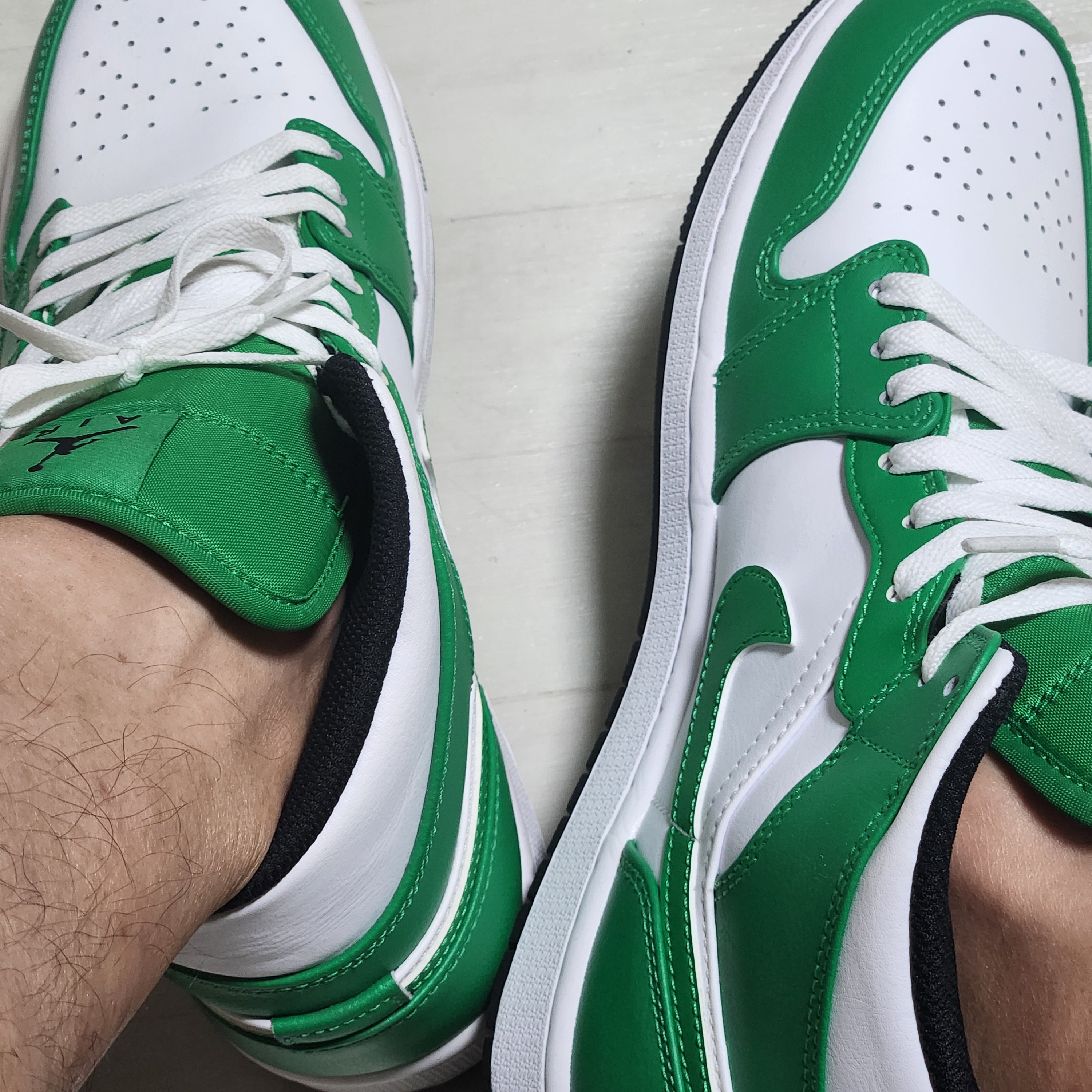 Jordan 1 Mid Lucky Green 착용 스타일 - 2