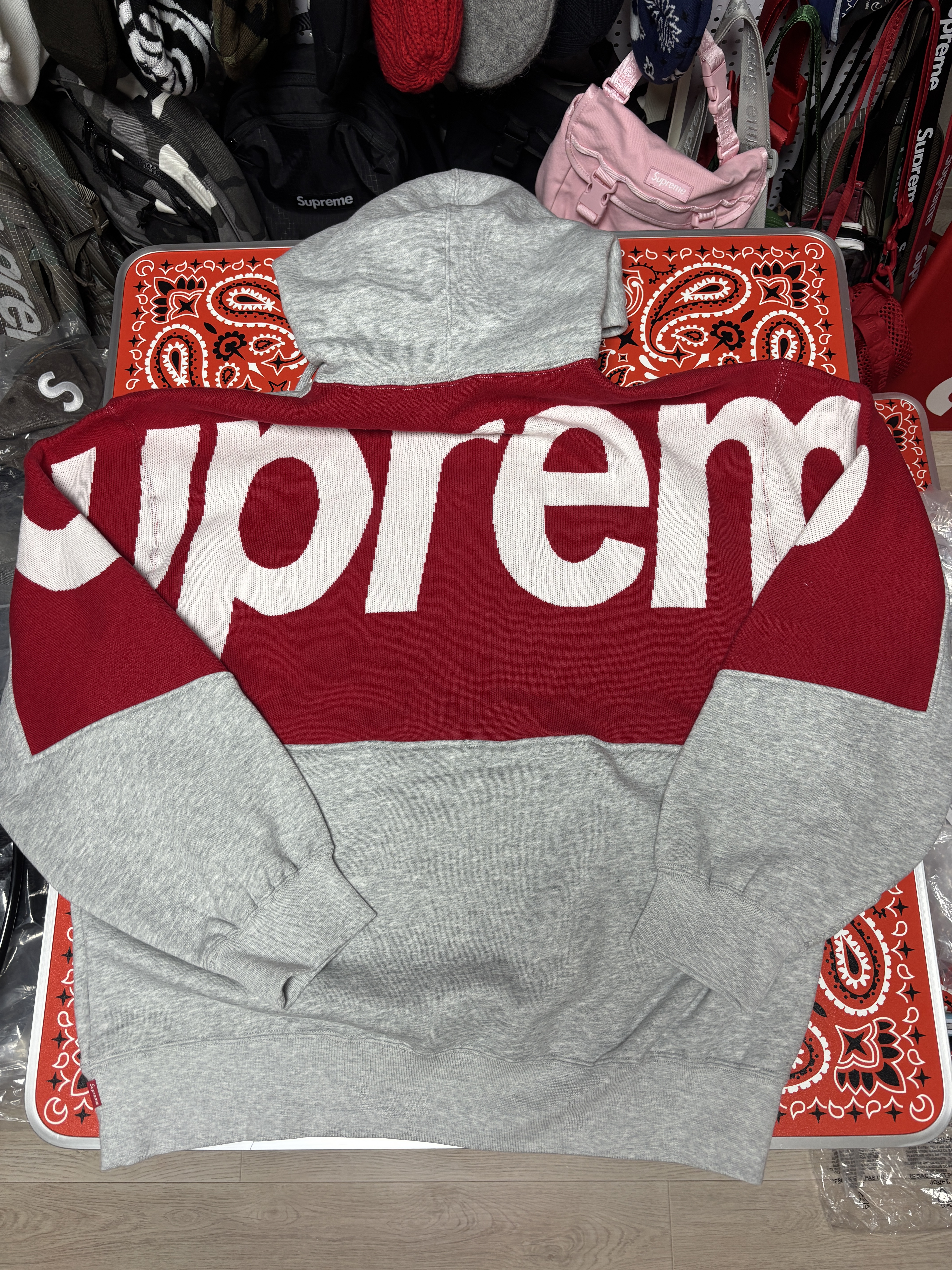 Supreme Big Logo Jacquard Hooded Sweatshirt Heather Grey - 23FW 착용 스타일