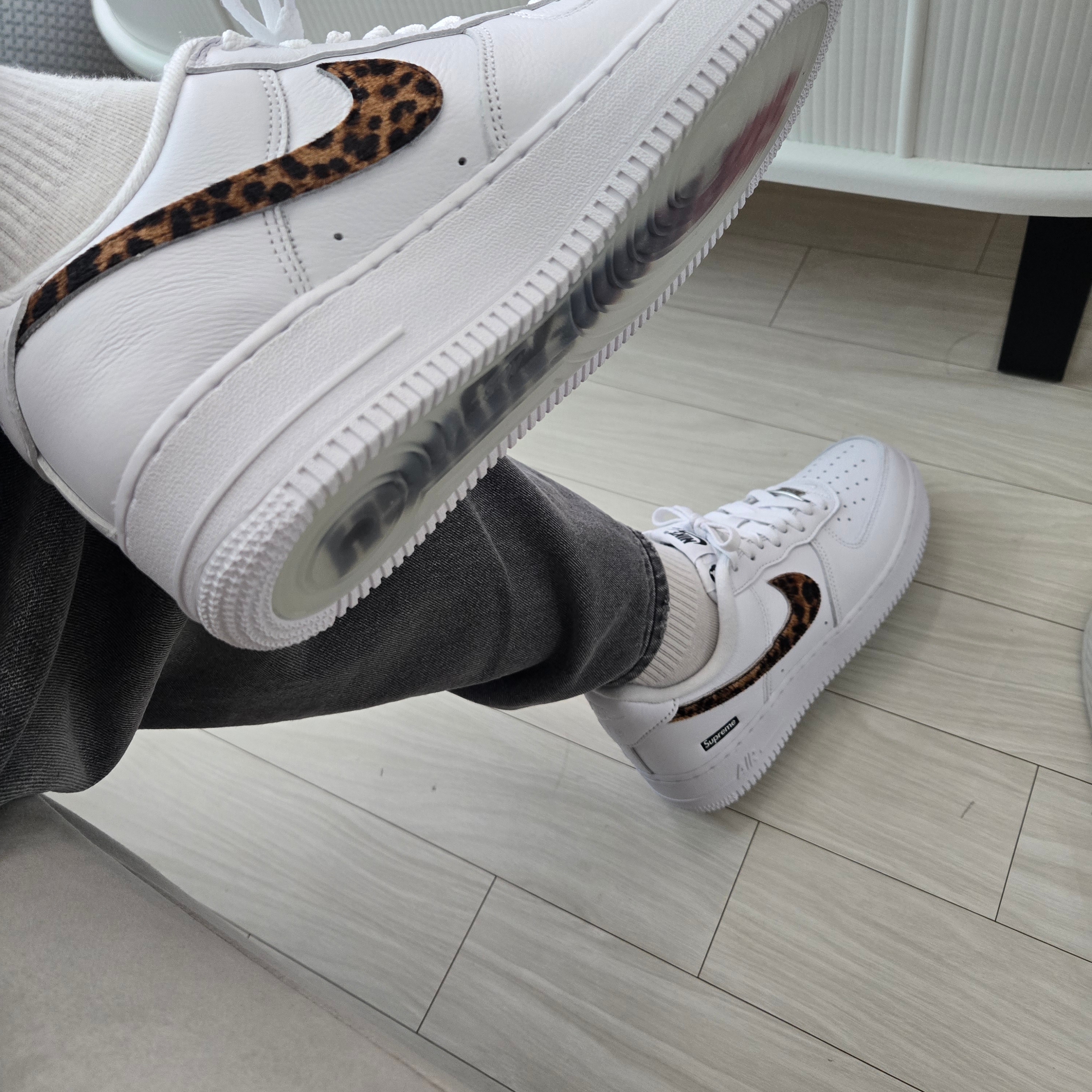 Nike x Supreme x GOODENOUGH Air Force 1 Low White - 25SS 착용 스타일