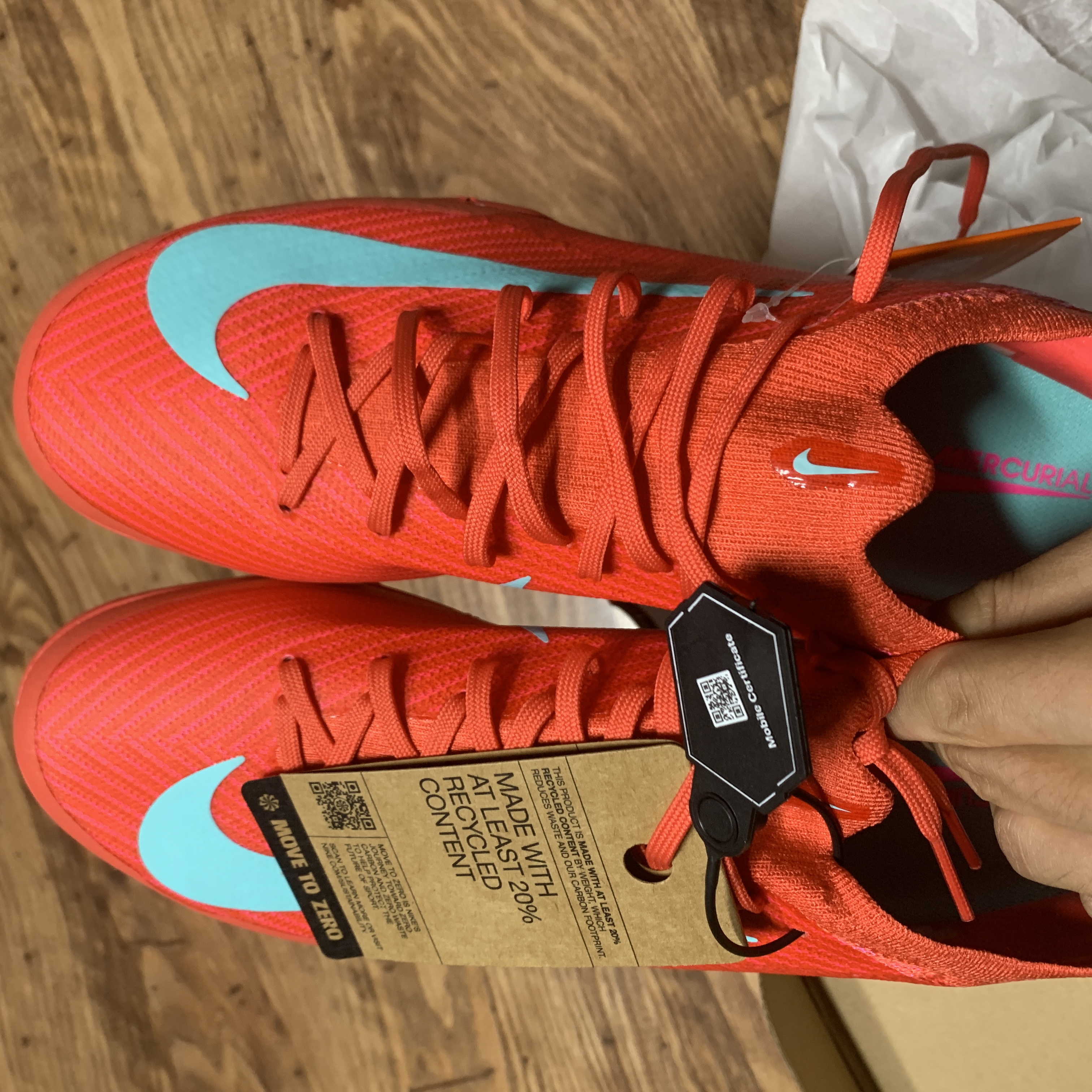 Nike Zoom Mercurial Vapor 16 Pro TF Ember Glow Aurora Green 착용 스타일