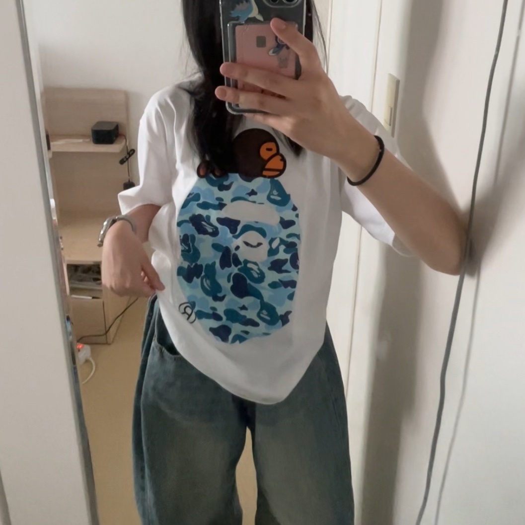 BAPE ABC Camo Milo on Big Ape T-Shirt White Blue 착용 스타일