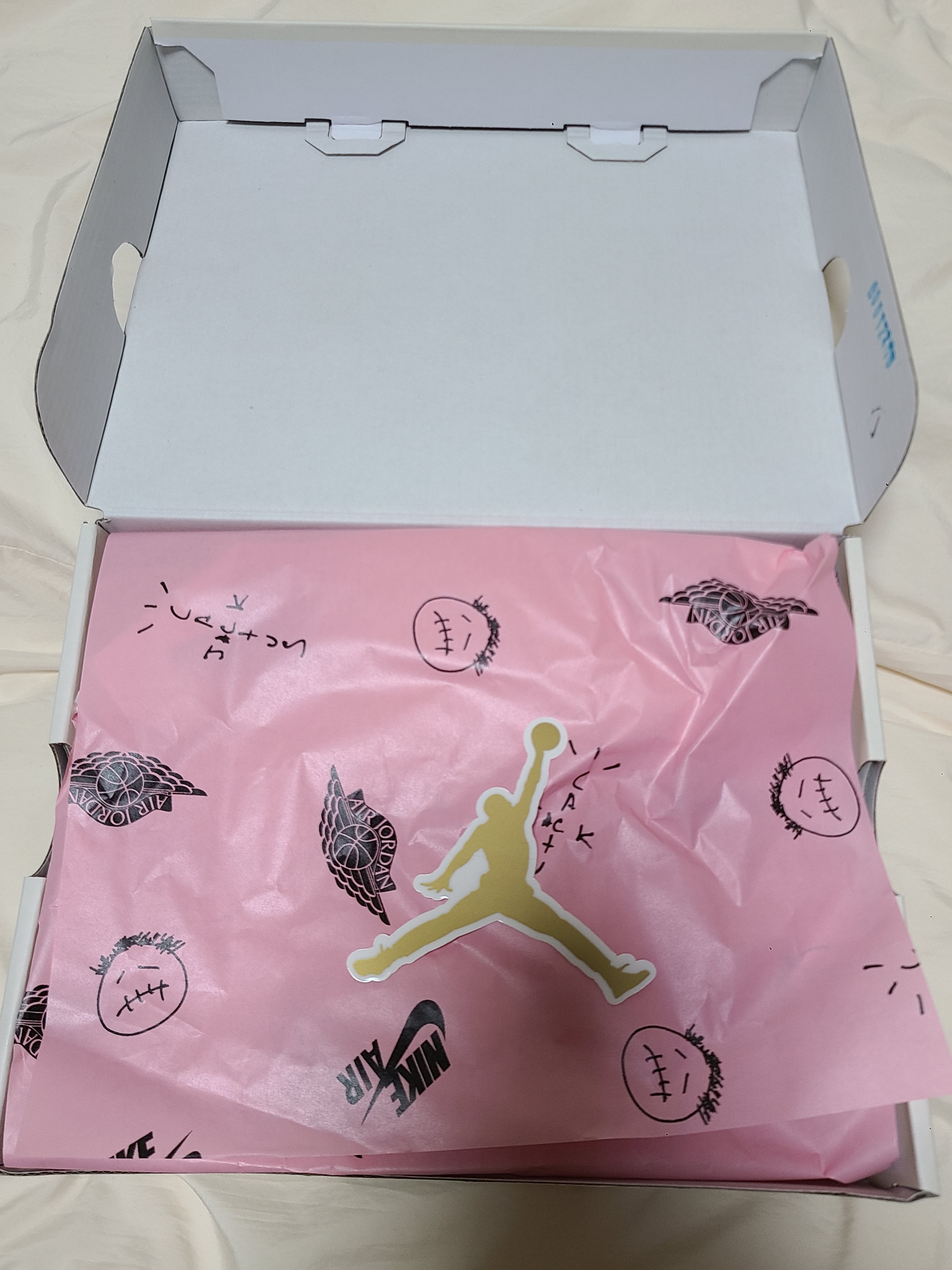 (PS) Jordan 1 x Travis Scott Retro Low OG SP Canary 착용 스타일 - 2