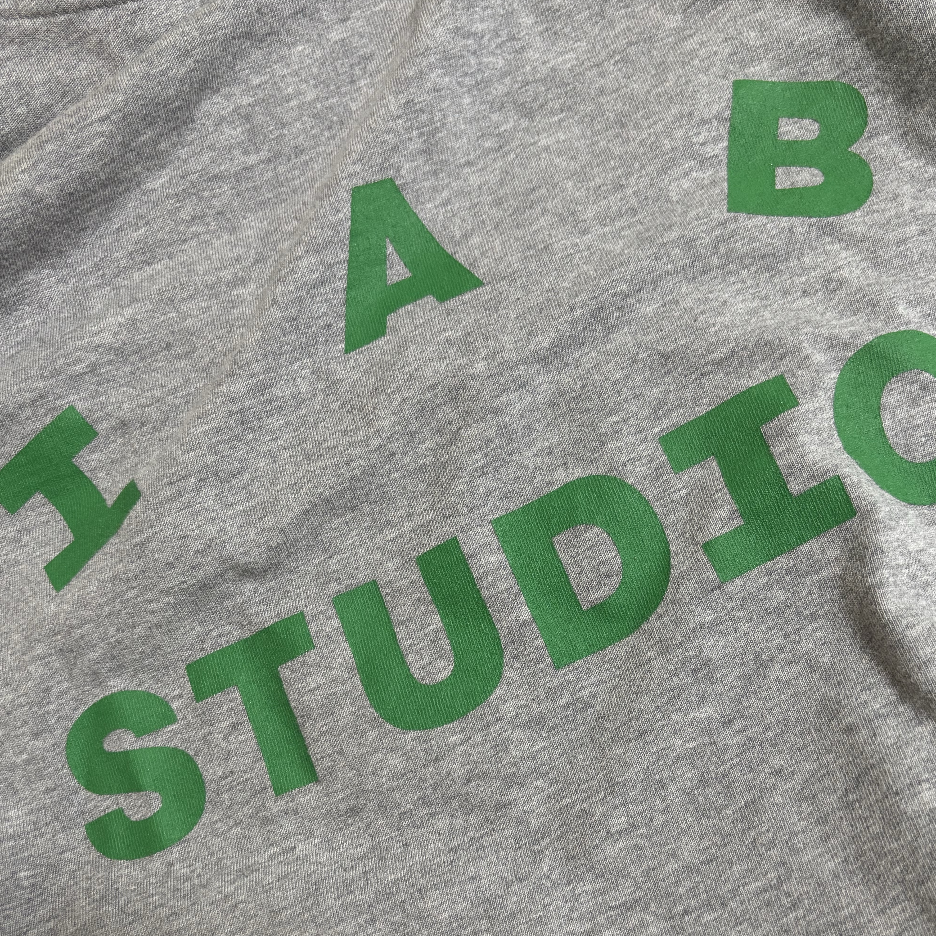 IAB Studio T-Shirt Gray Green - 22FW 착용 스타일