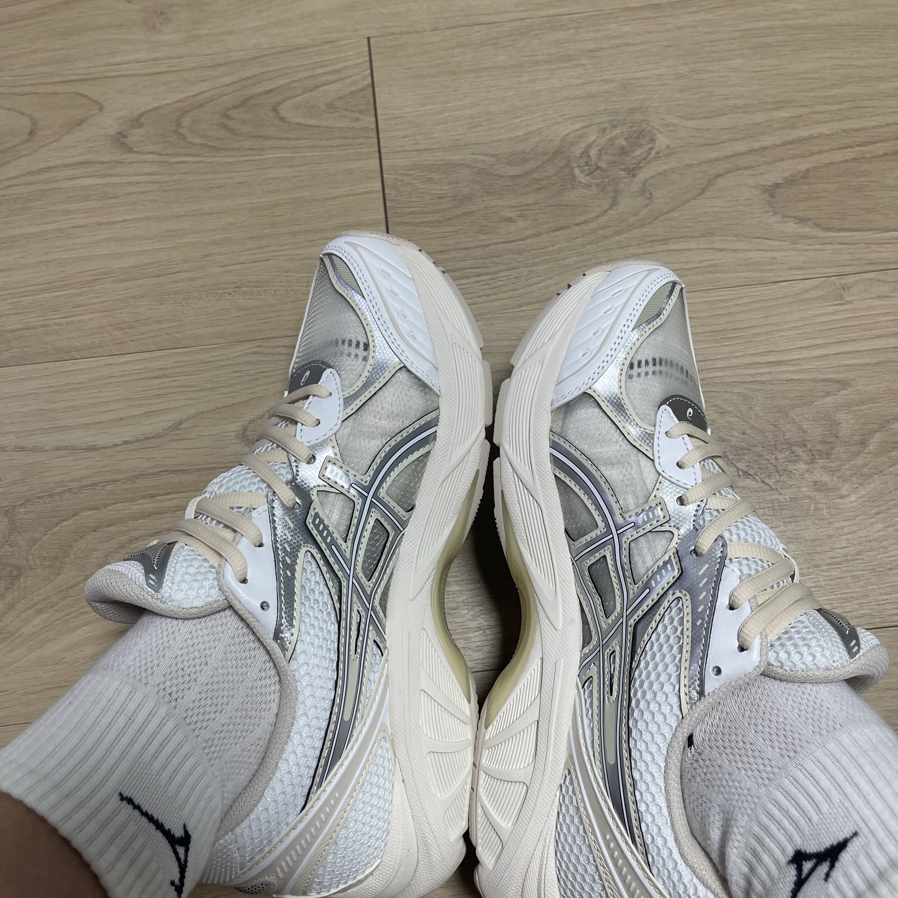 Asics x Above The Clouds GT-2160 White Pure Silver 착용 스타일 - 2