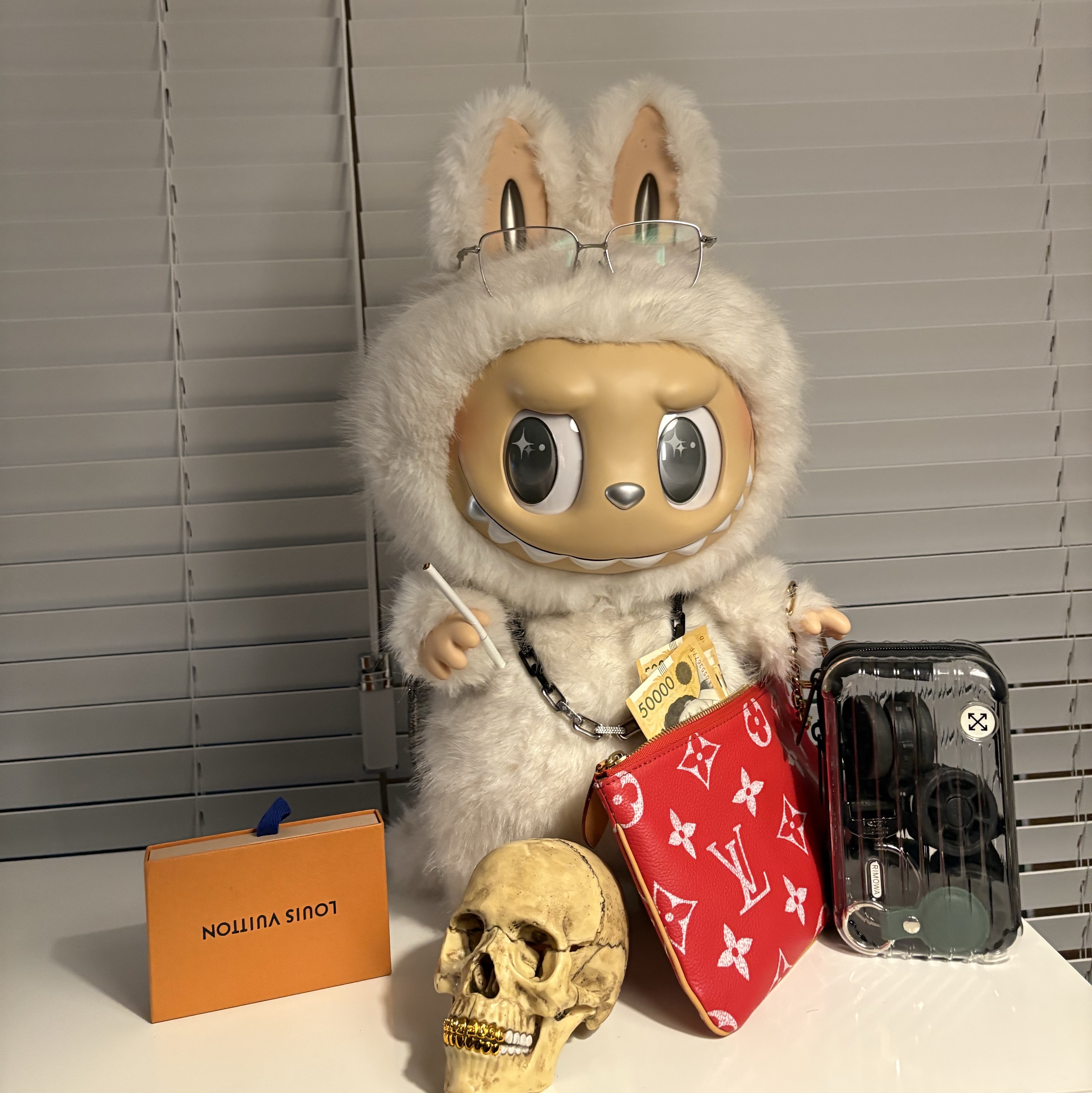 Pop Mart The Monsters Zimomo Angel In Clouds Vinyl Face Doll 착용 스타일