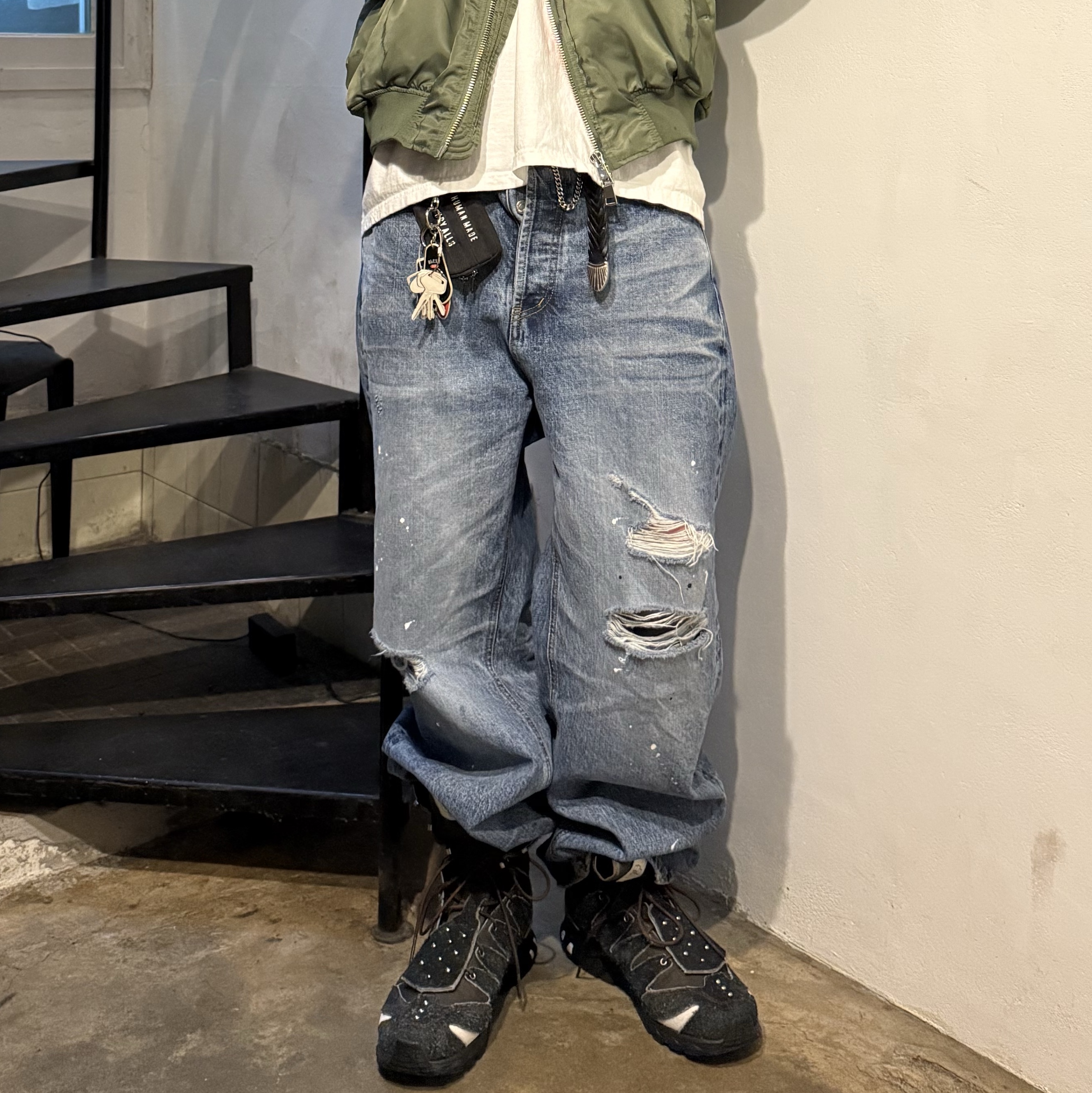 Salomon x The Broken Arm XA Jungle Black White, Farfromwhat Far Vintage Washed Jeans Blue 착용 스타일 - 1