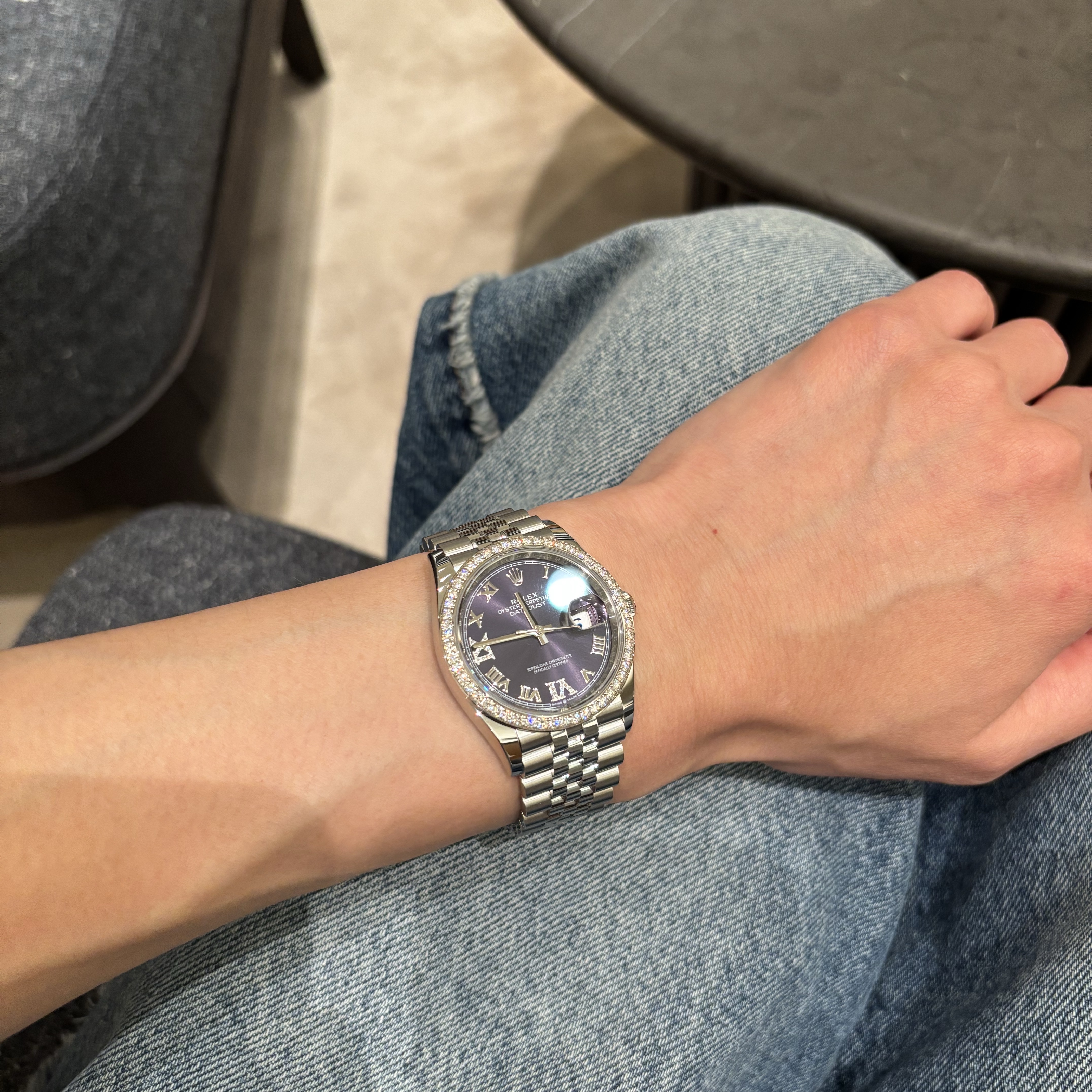 Rolex Datejust 36mm 126234 Aubergine Roman Diamond-Set Jubilee 착용 스타일 - 1