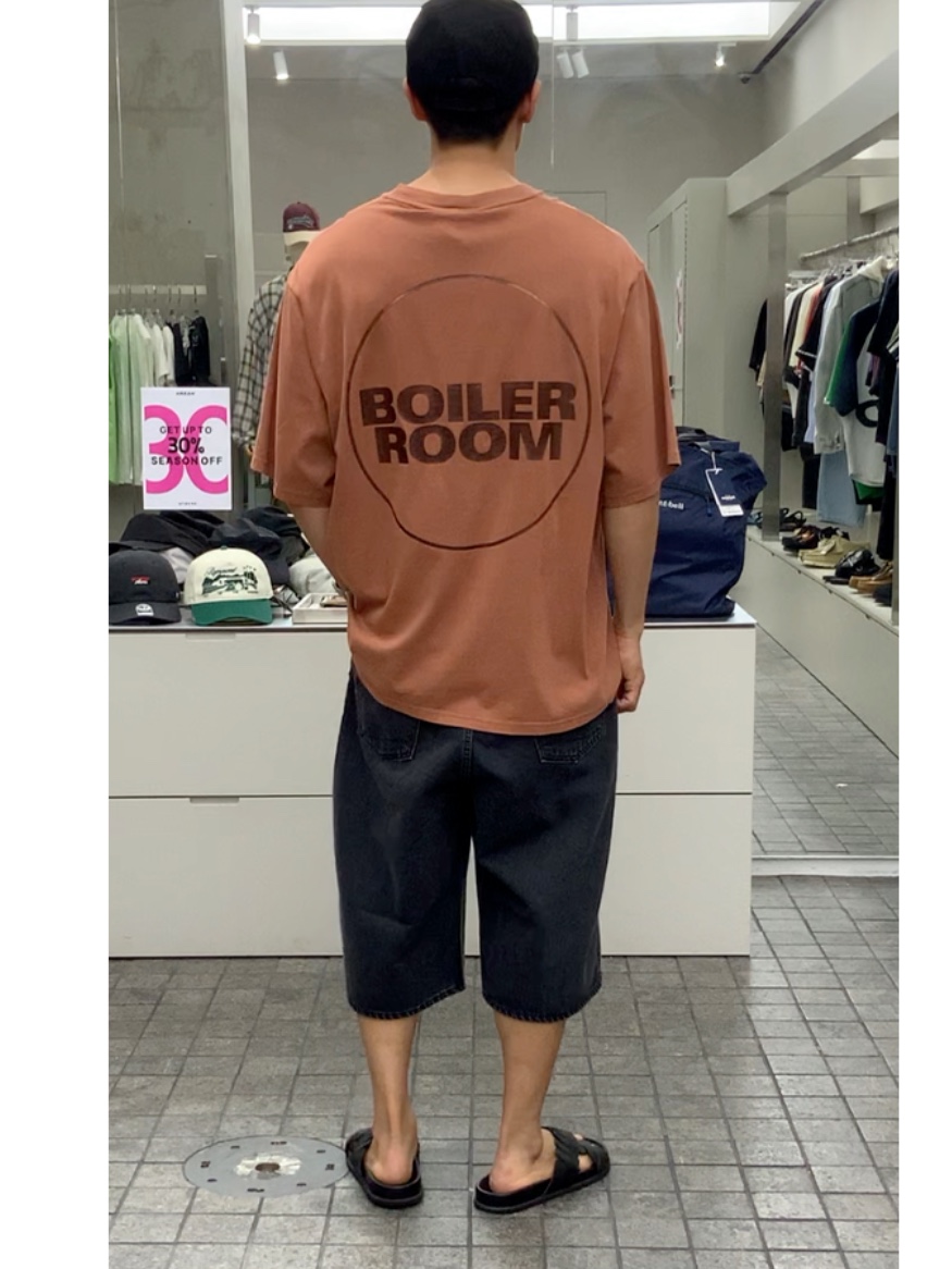 Boiler Room Core Boiler Room Tee Caramel - 25SS, Ancient Greek Sandals Leandros Black - 25SS 착용 스타일 - 2