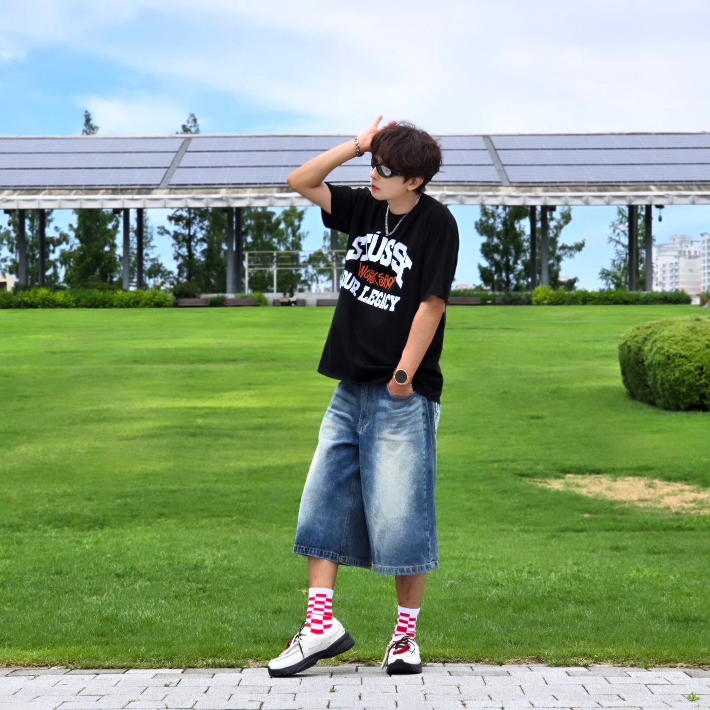Stussy x Our Legacy Work Shop Pigment Dyed Collegiate T-Shirt Black, Samsung Galaxy Watch6 44mm LTE Silver (Korean Ver.) 착용 스타일 - 3