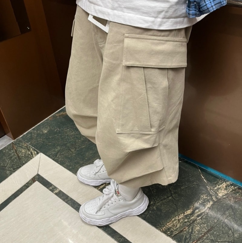 Nonnod Side Cargo Shorts Beige 착용 스타일