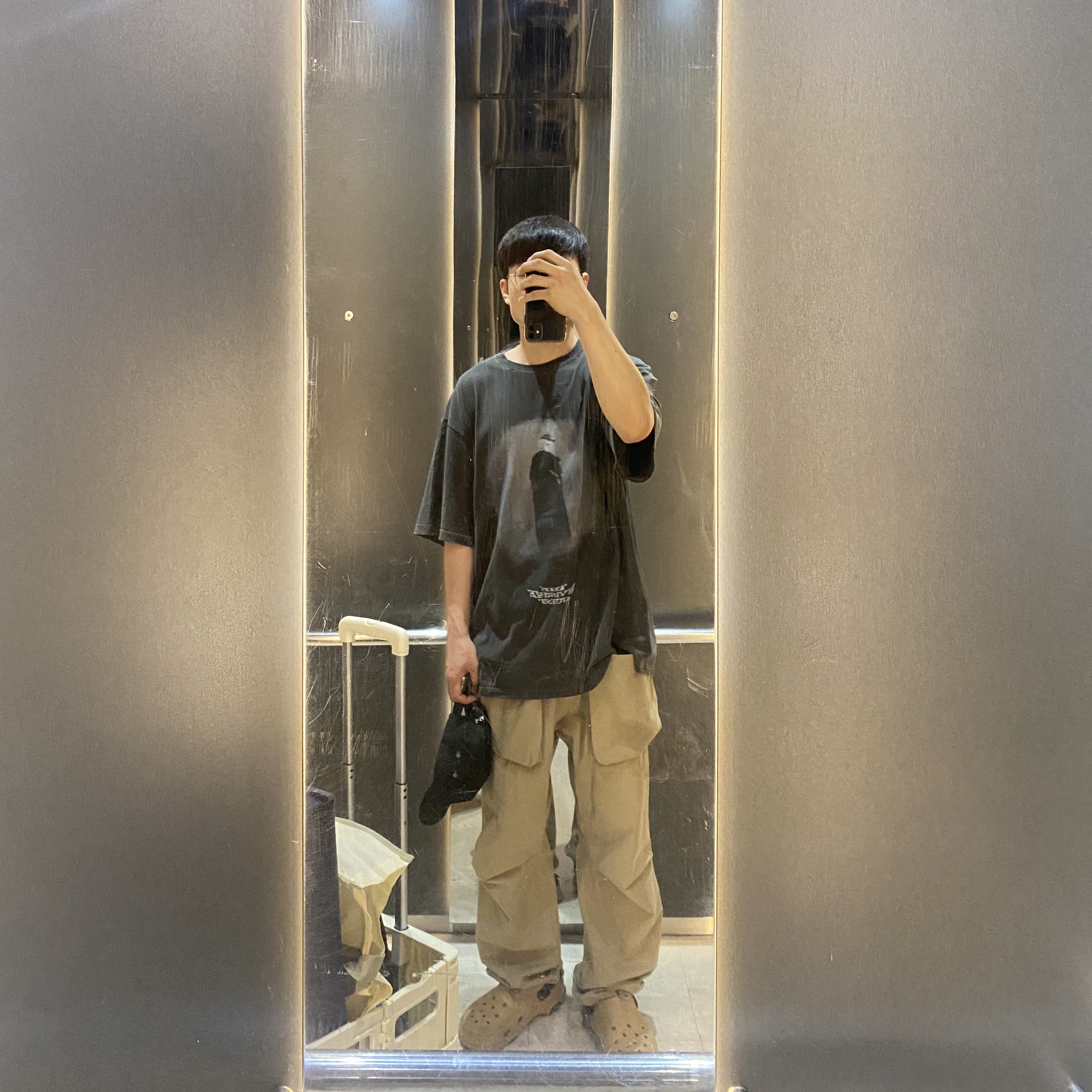 Supreme Washed Chino Twill Camp Cap Black 착용 스타일