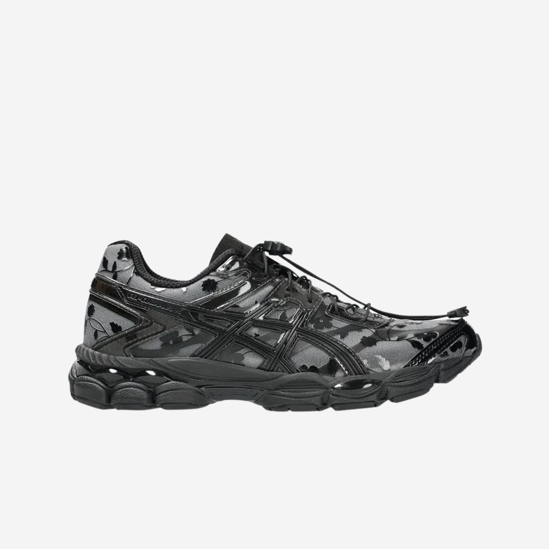 아식스 x 세실리에 반센 젤 큐물러스 16 블랙(Asics x Cecilie Bahnsen Gel-Cumulus 16 Black)