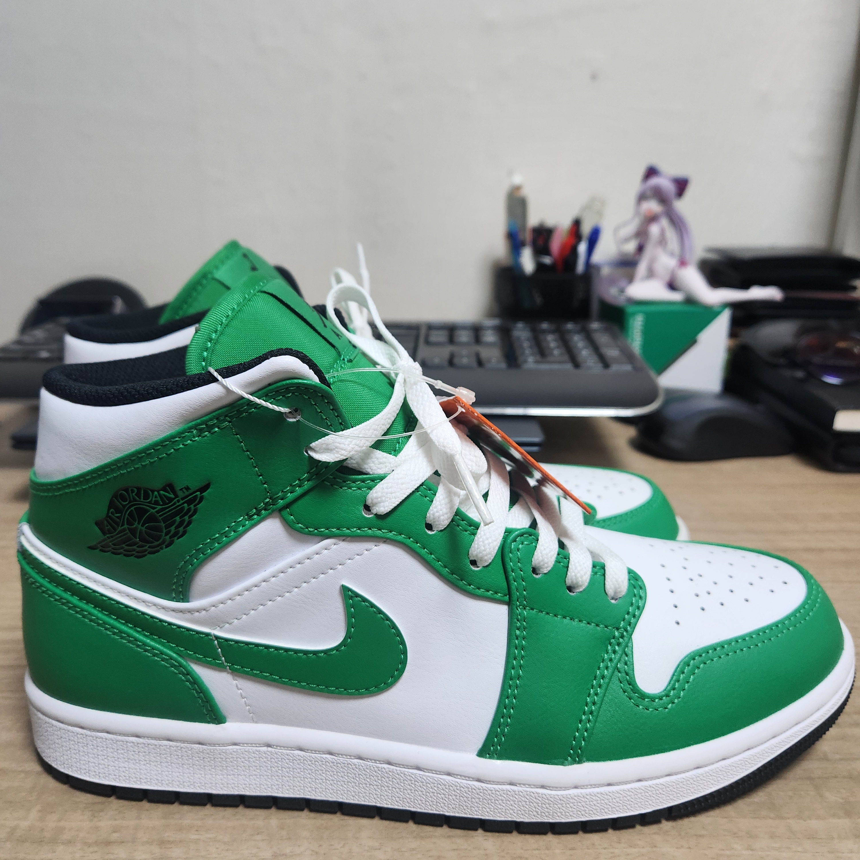 Jordan 1 Mid Lucky Green 착용 스타일 - 1