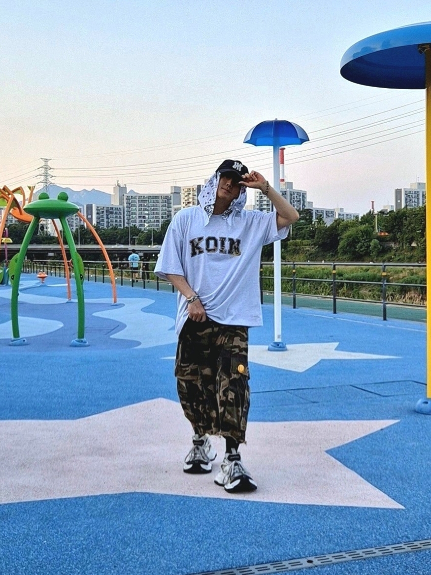 [더블적립]Farfromwhat Far Patch Logo Cap Navy 착용 스타일 - 1