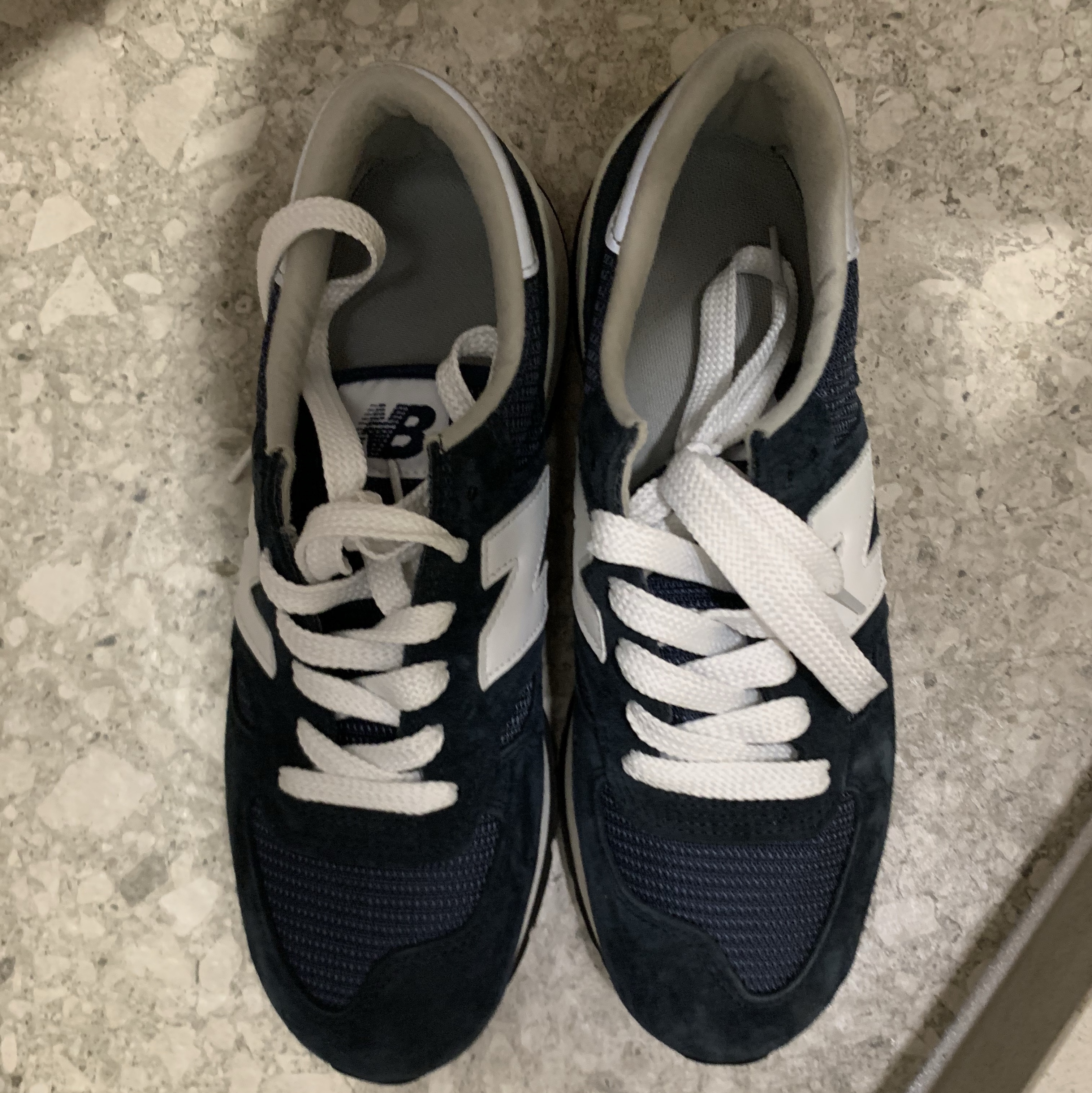 New Balance 990v1 Made in USA Navy 착용 스타일