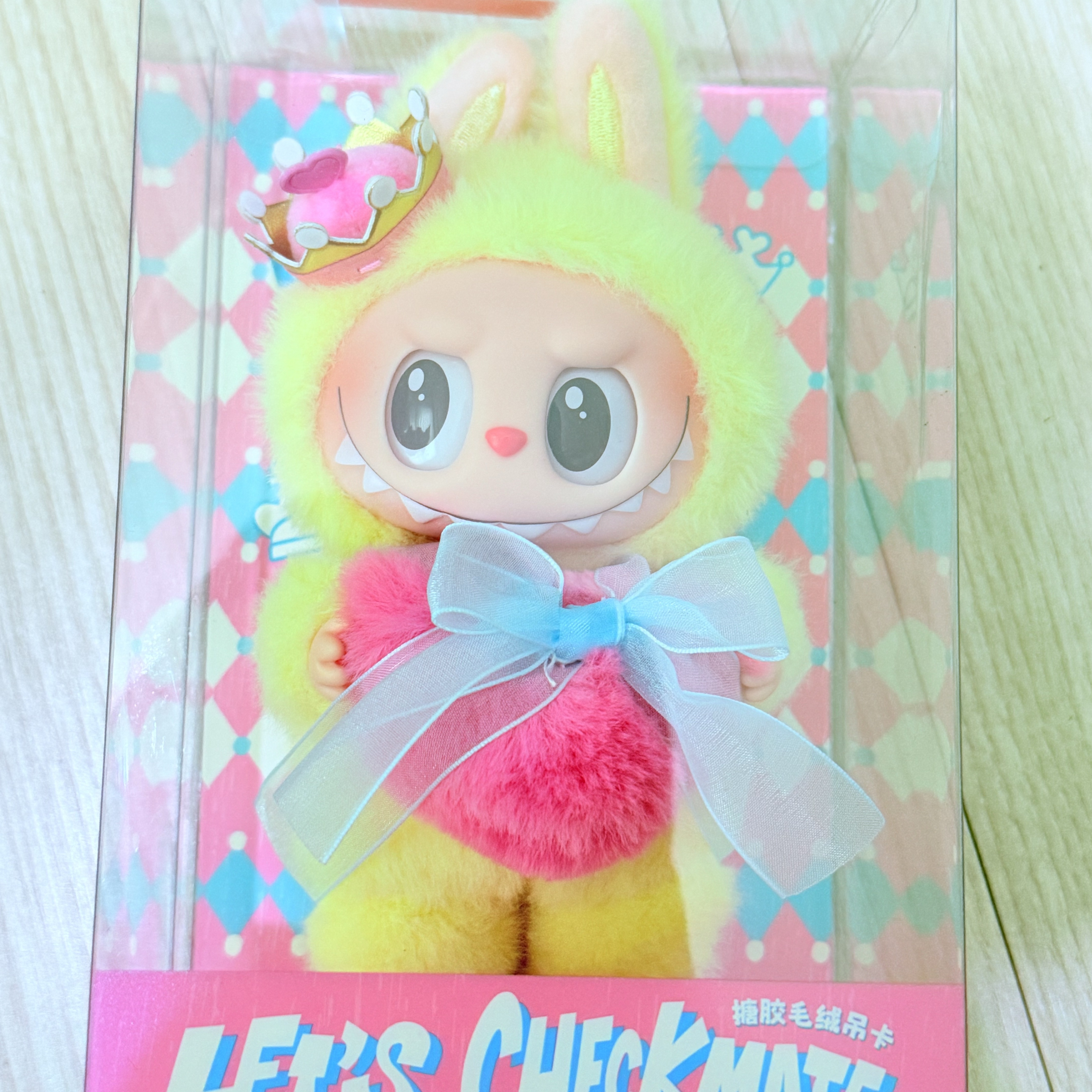 Pop Mart The Monsters Checkmate Series Plush Keyring 착용 스타일
