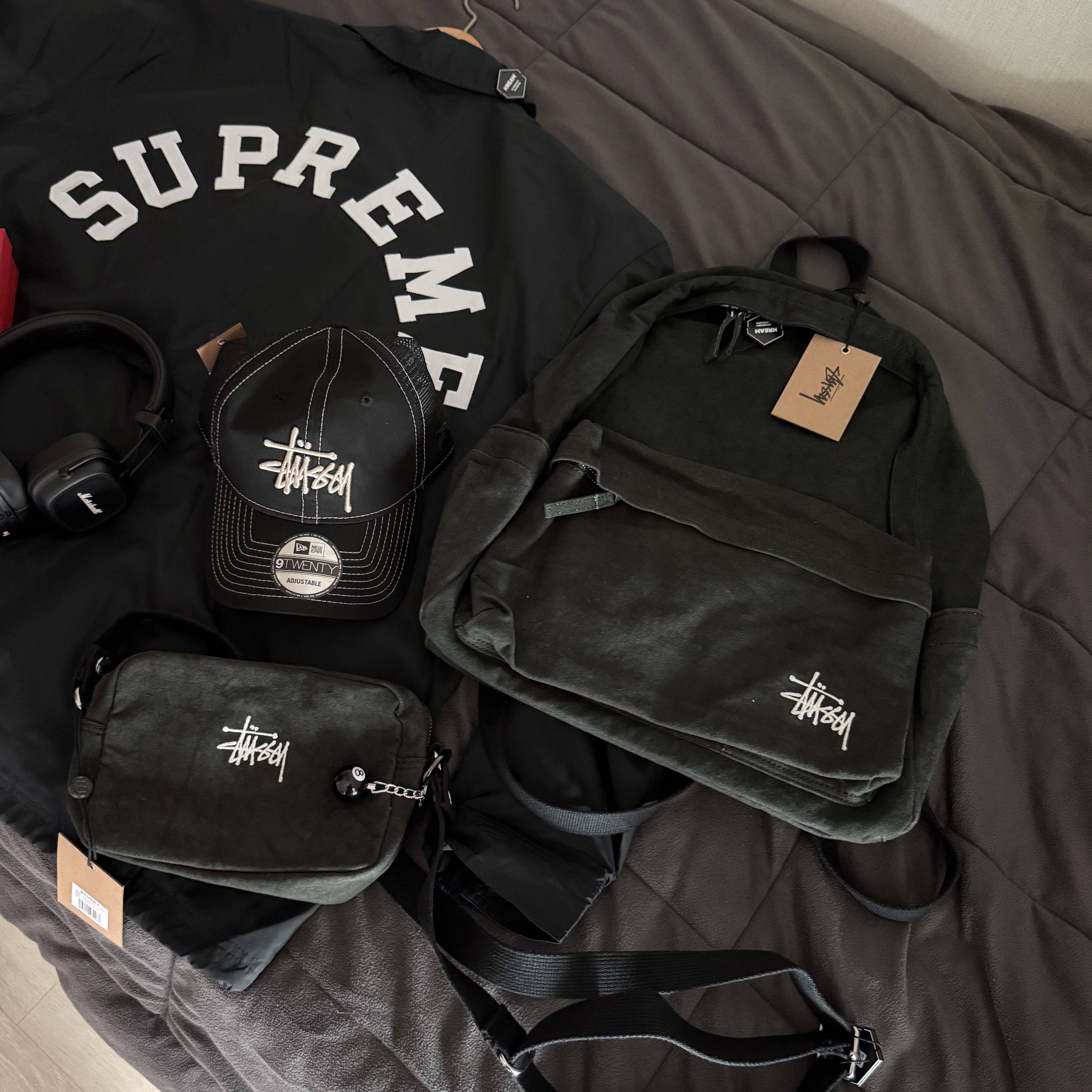Supreme x Champion Coaches Jacket Black - 24SS 착용 스타일