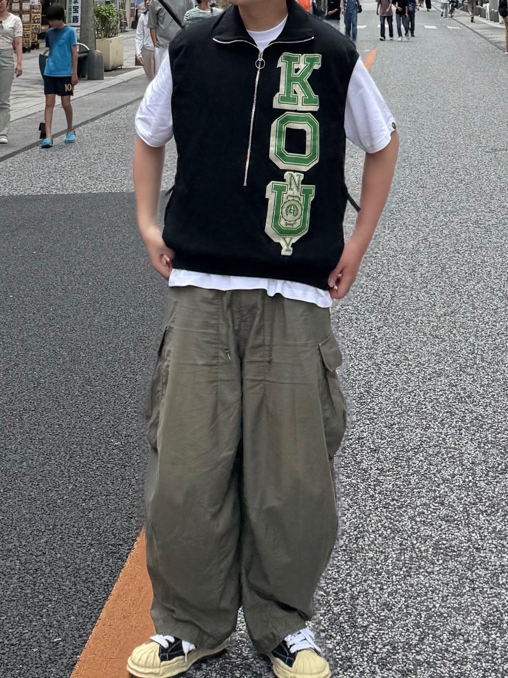 Maison Mihara Yasuhiro Blakey VL OG Sole Canvas Low-top Sneakers Black, Needles H.D. BDU Pants Olive 착용 스타일