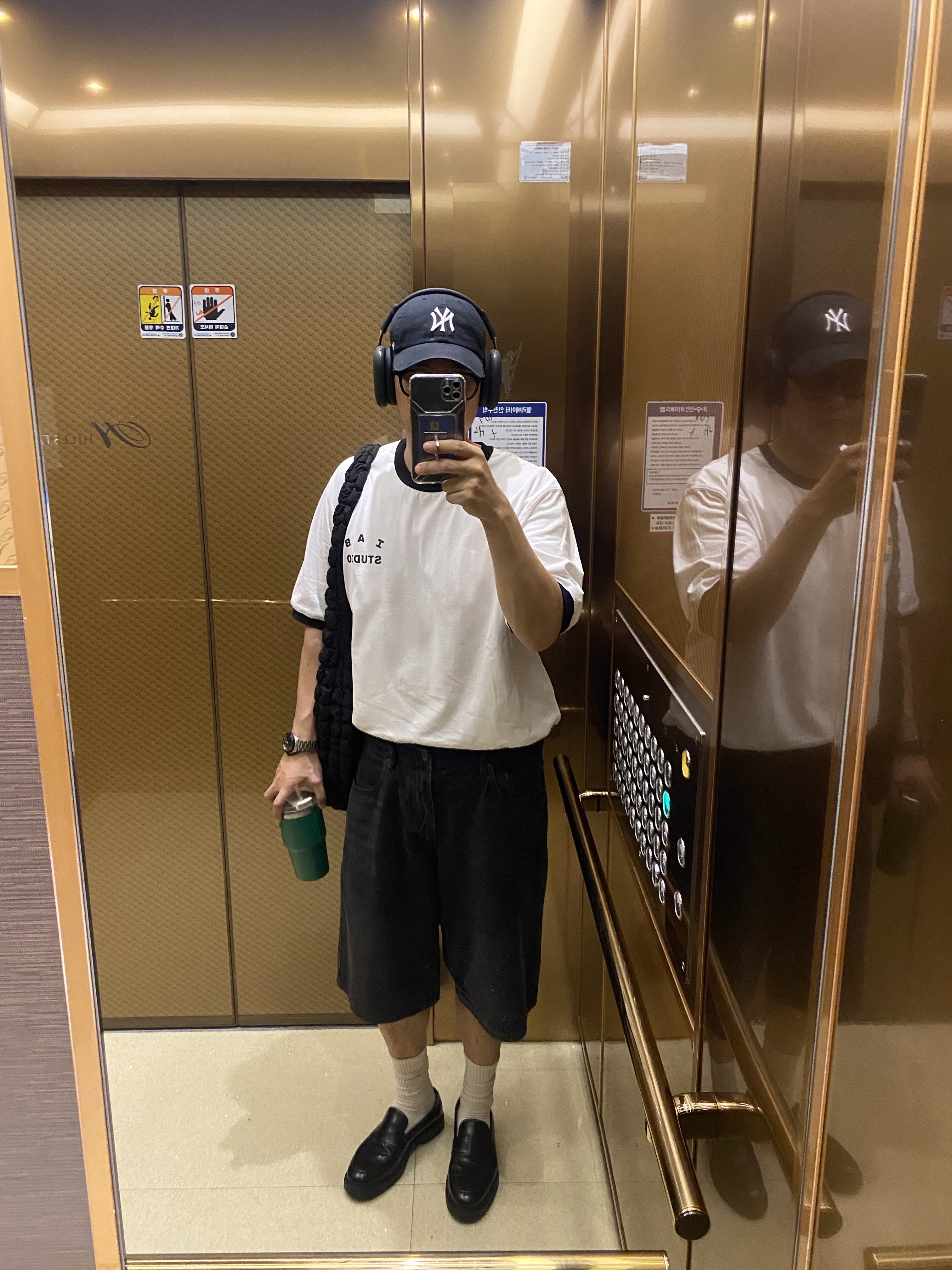 Apple AirPods Max USB C Midnight (Korean Ver.), 47 Brand New York Yankees BW Clean Up Black 착용 스타일