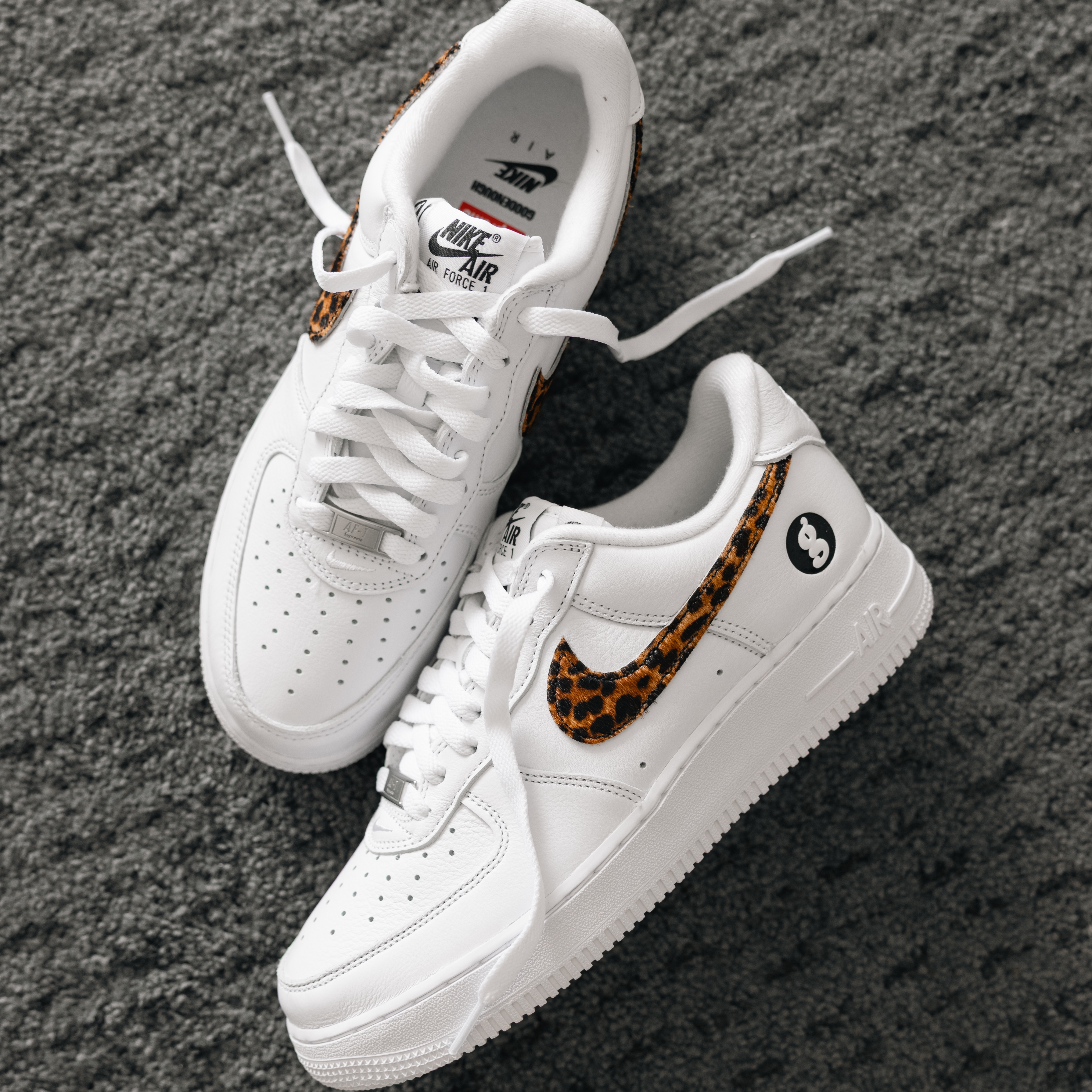 Nike x Supreme x GOODENOUGH Air Force 1 Low White - 25SS 착용 스타일 - 2