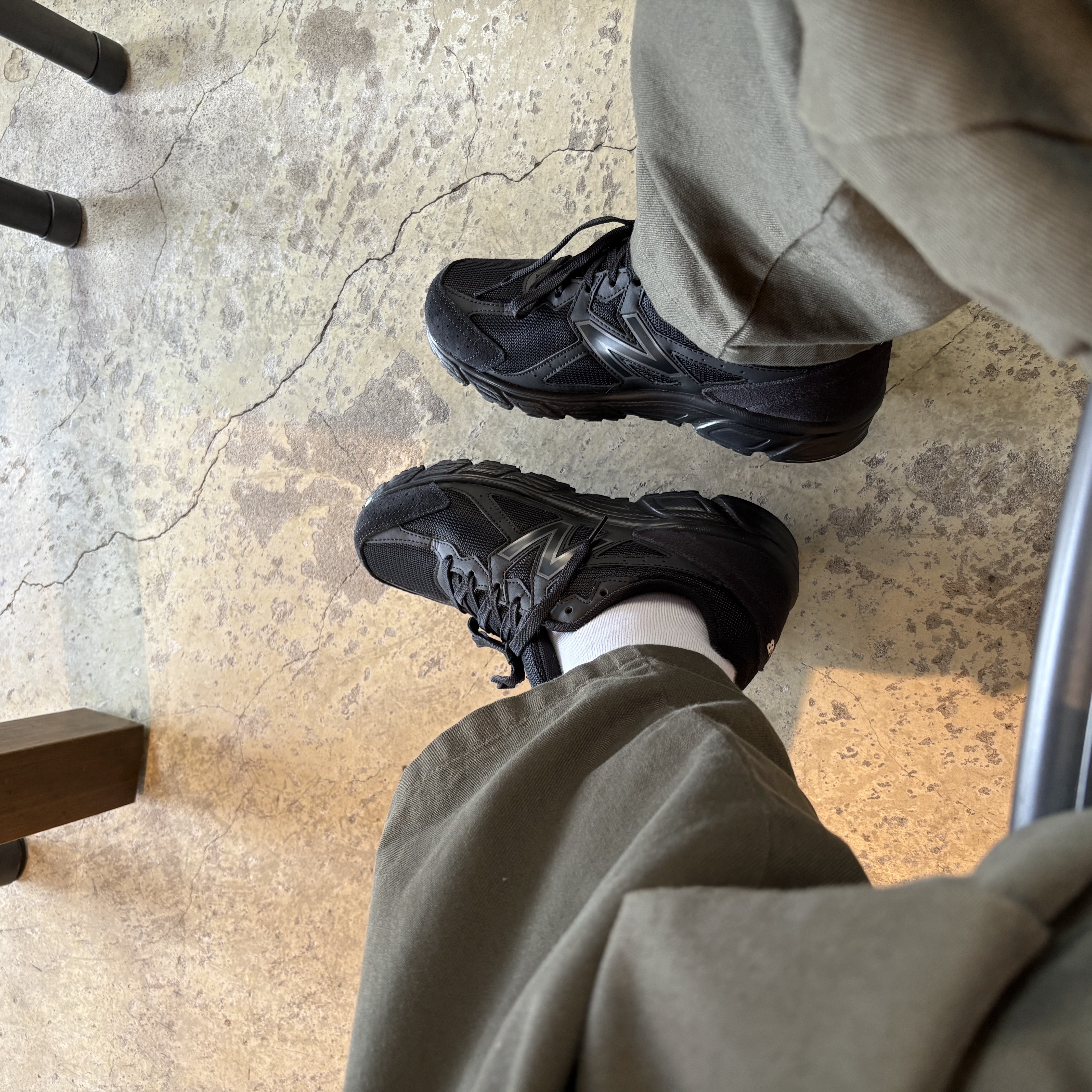 (W) New Balance 480v5 Black - 4E XXWide 착용 스타일