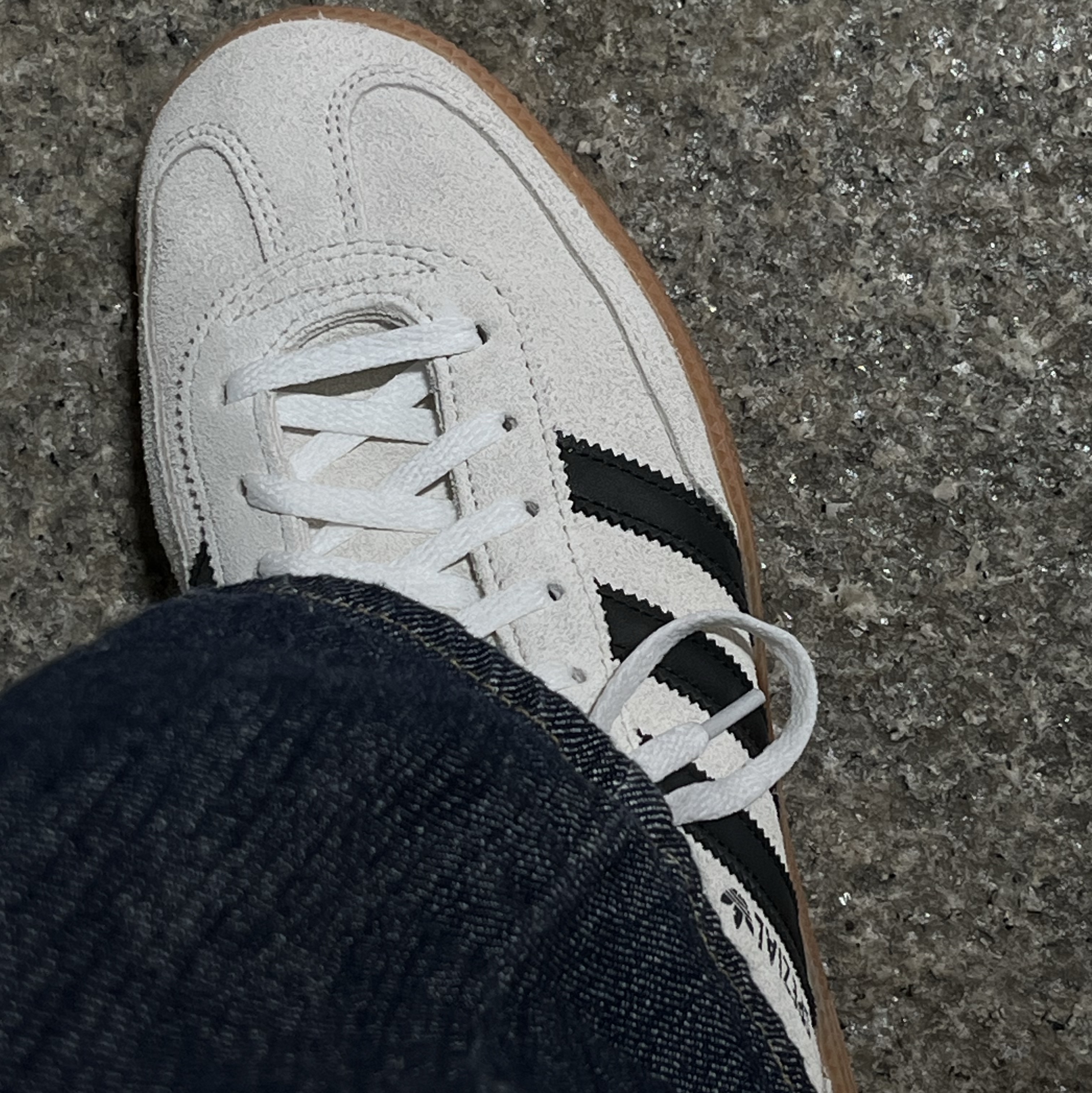 (W) Adidas Spezial Handball Aluminium Core Black 착용 스타일 - 2