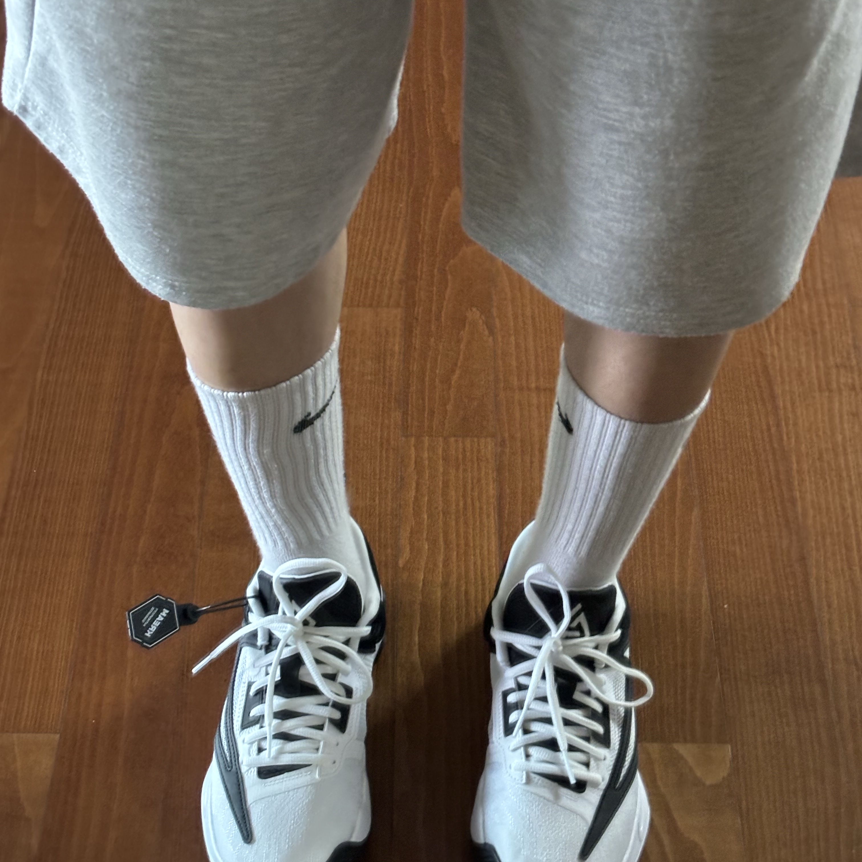 Nike Giannis Immortality 3 EP White Black 착용 스타일 - 2