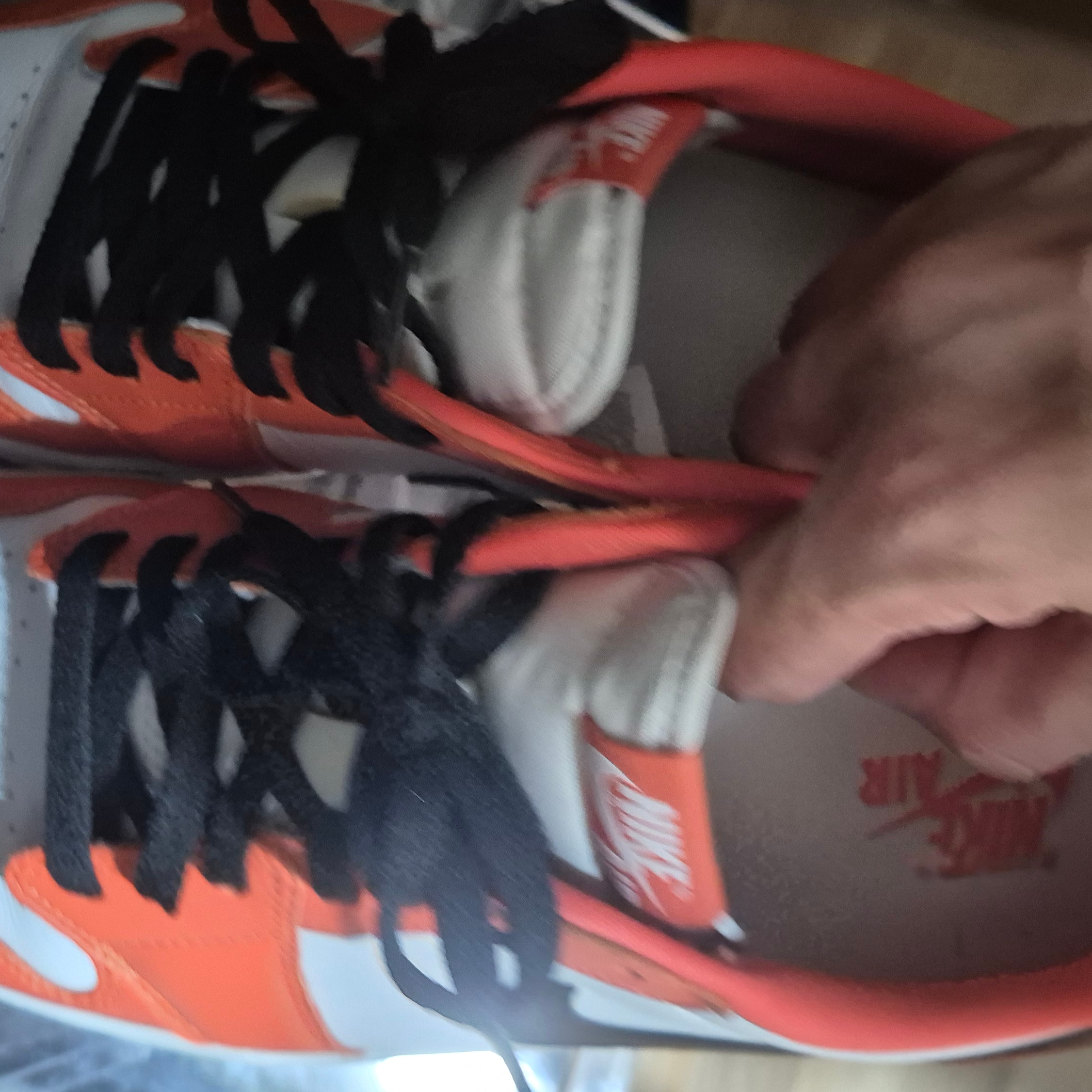 Jordan 1 Low OG Starfish 착용 스타일