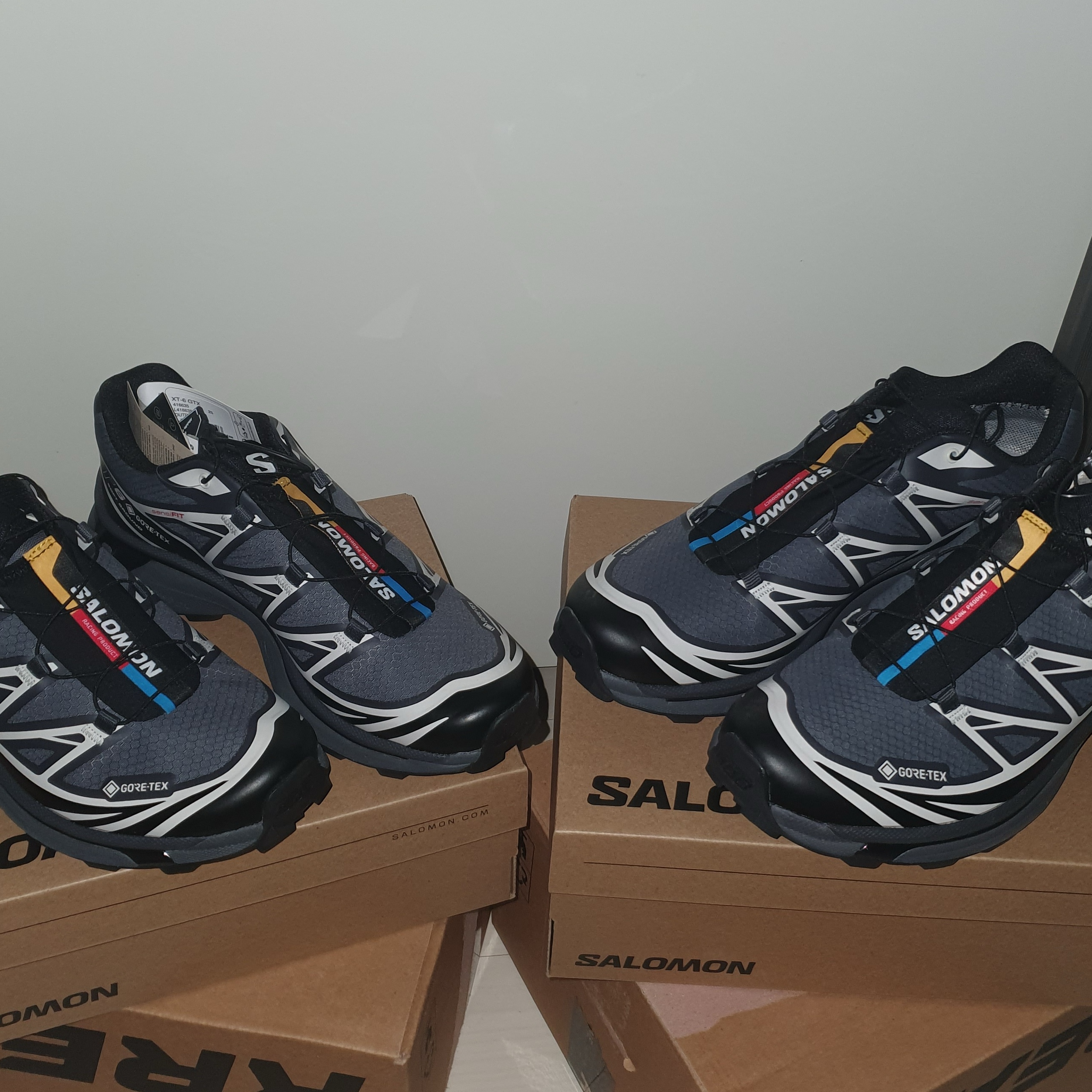 Salomon XT-6 Gore-Tex Black Ebony 착용 스타일