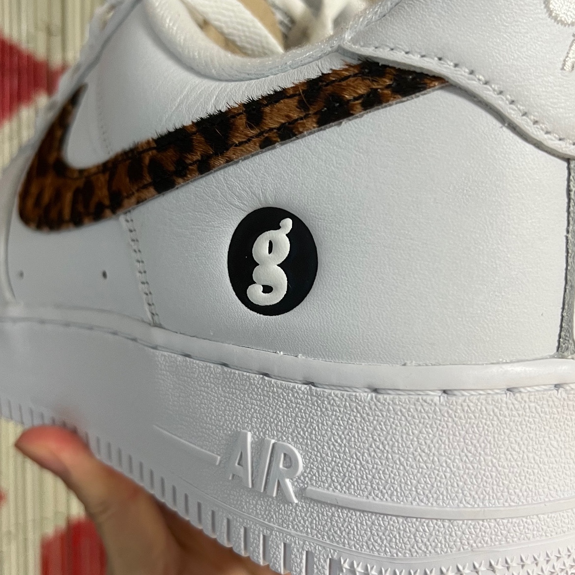 Nike x Supreme x GOODENOUGH Air Force 1 Low White - 25SS 착용 스타일