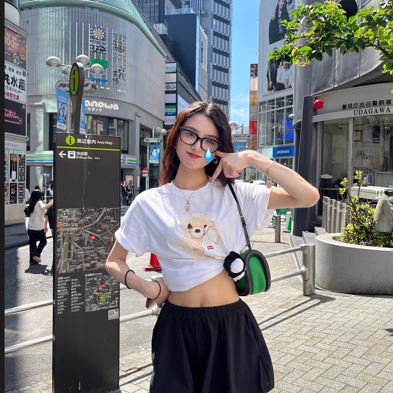 Supreme Bear T-Shirt White - 25SS 착용 스타일