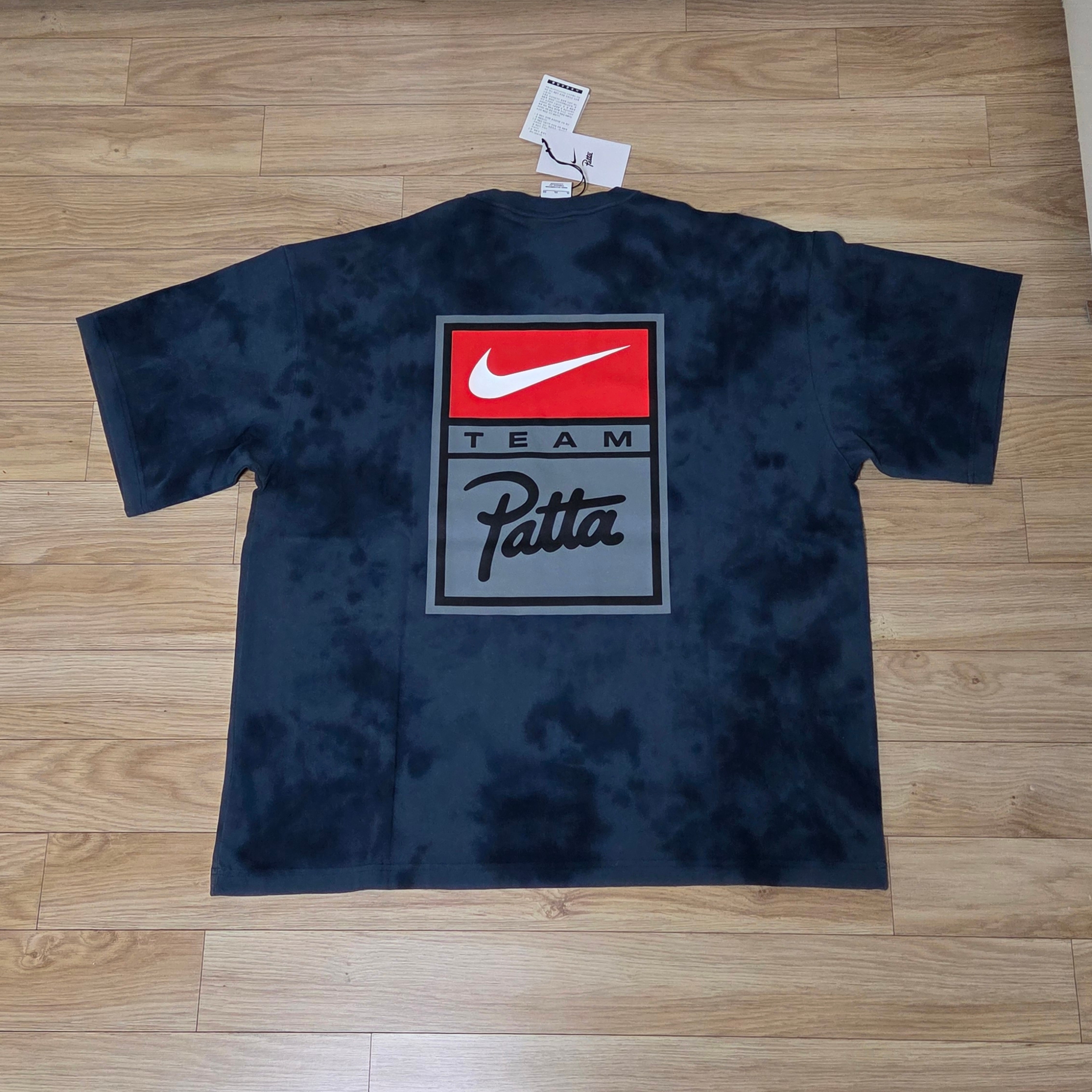 Nike x Patta T-Shirt Squadron Blue (HQ3907-416) 착용 스타일 - 2