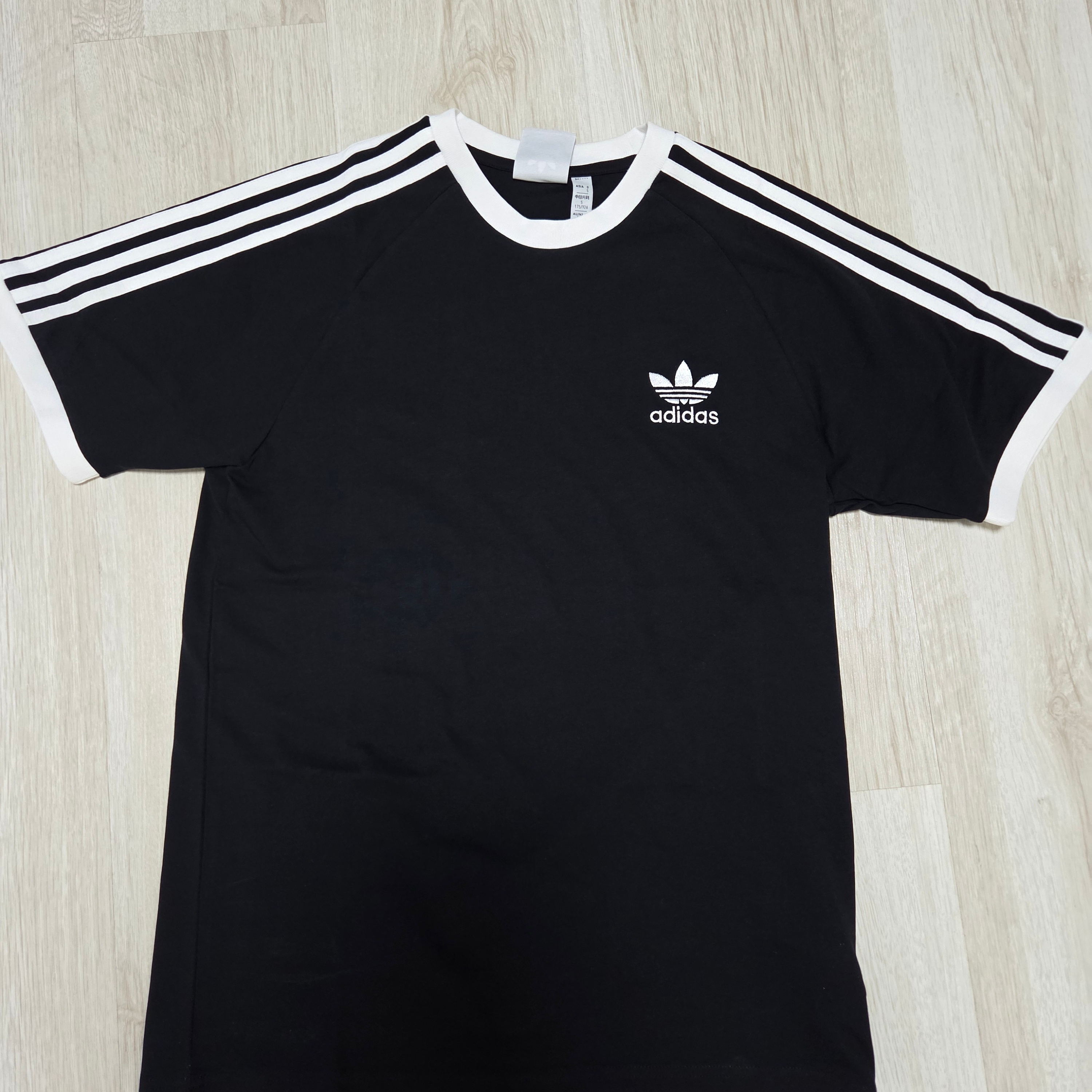 Adidas Adicolor Classics 3-Stripes T-Shirt Black - KR Sizing 착용 스타일
