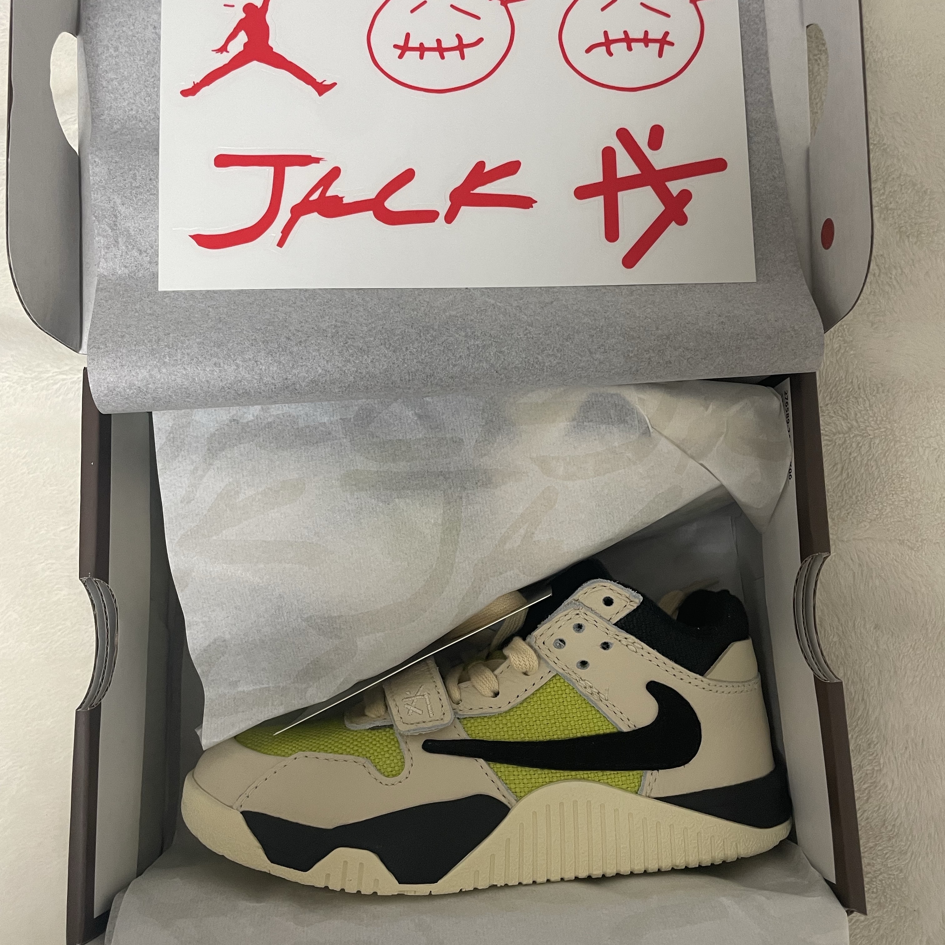 (TD) Jordan x Travis Scott Jumpman Jack TR Bright Cactus 착용 스타일