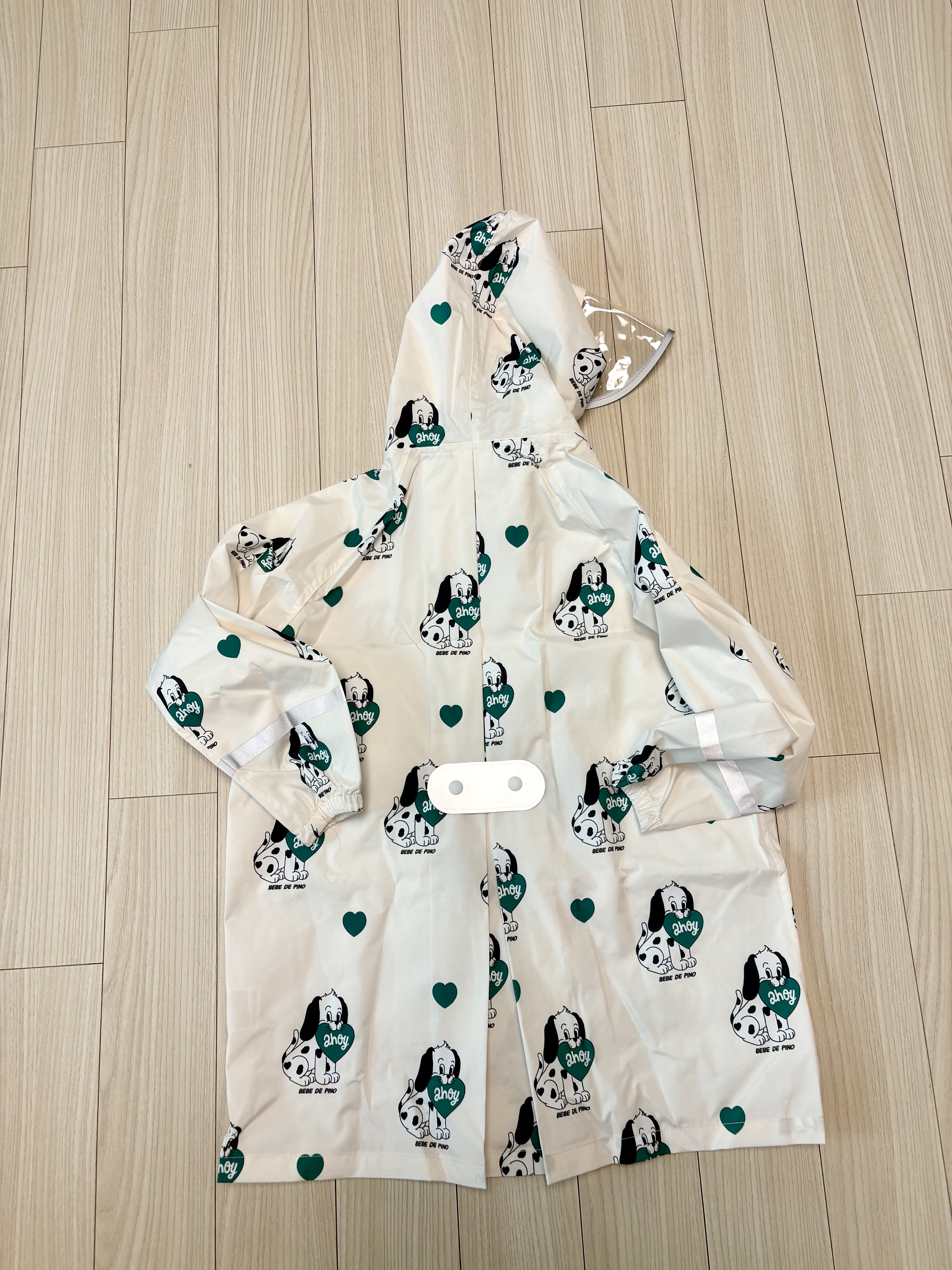 Starbucks x Bebe De Pino Raincoat M White 착용 스타일 - 2